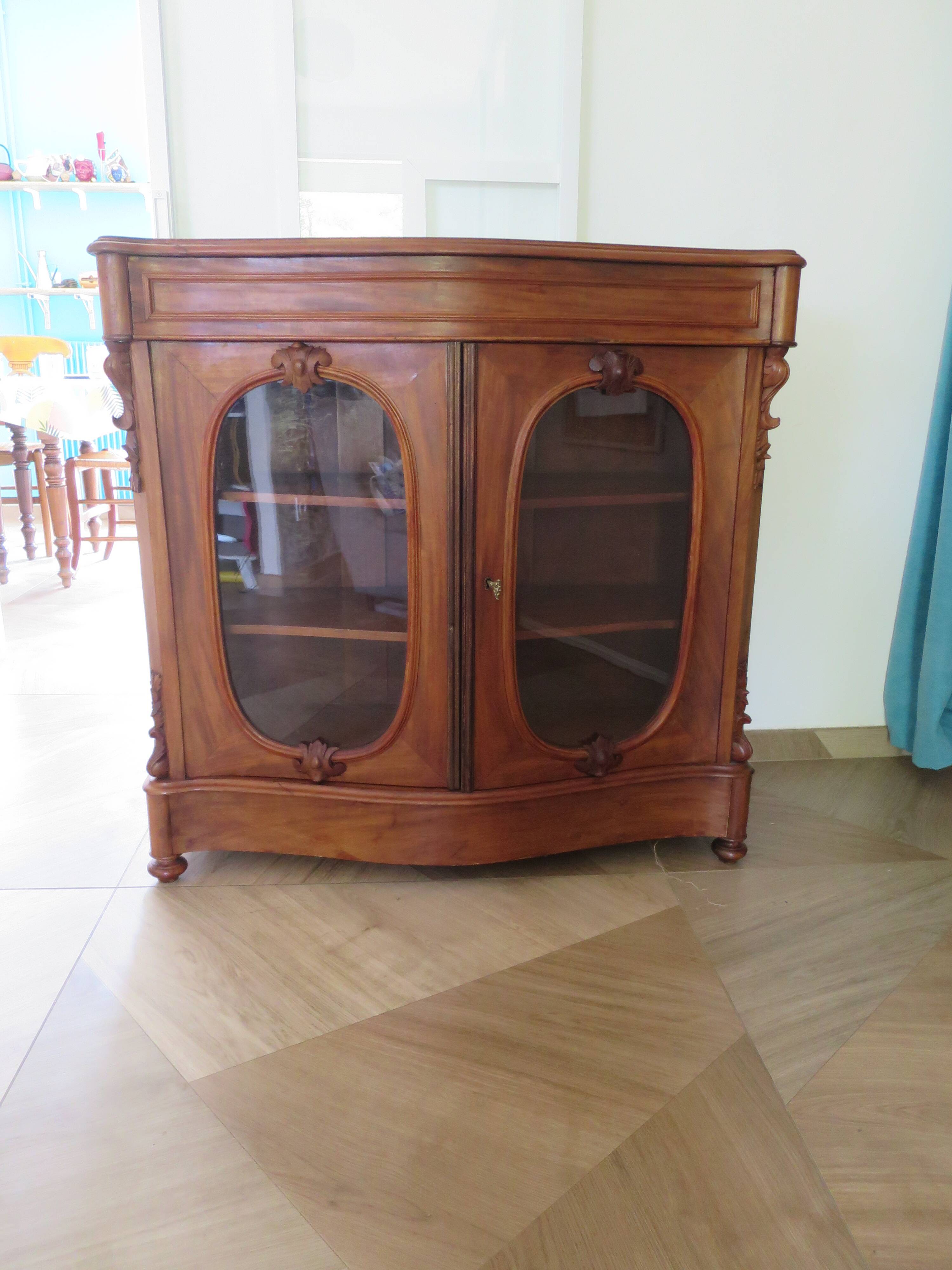 Curved showcase library carved wood 2 doors mahogany English style