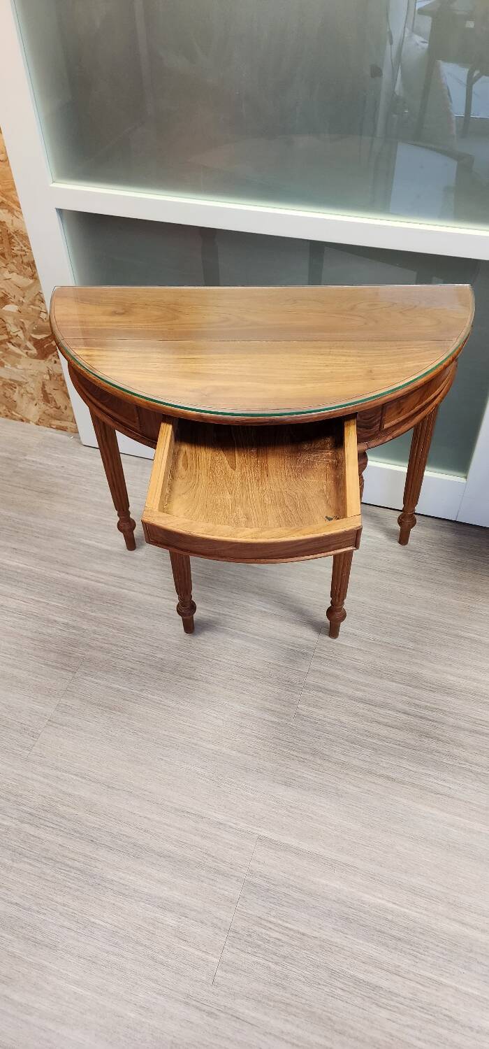 Half-moon console with glass top