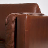 Three-seater leather sofa