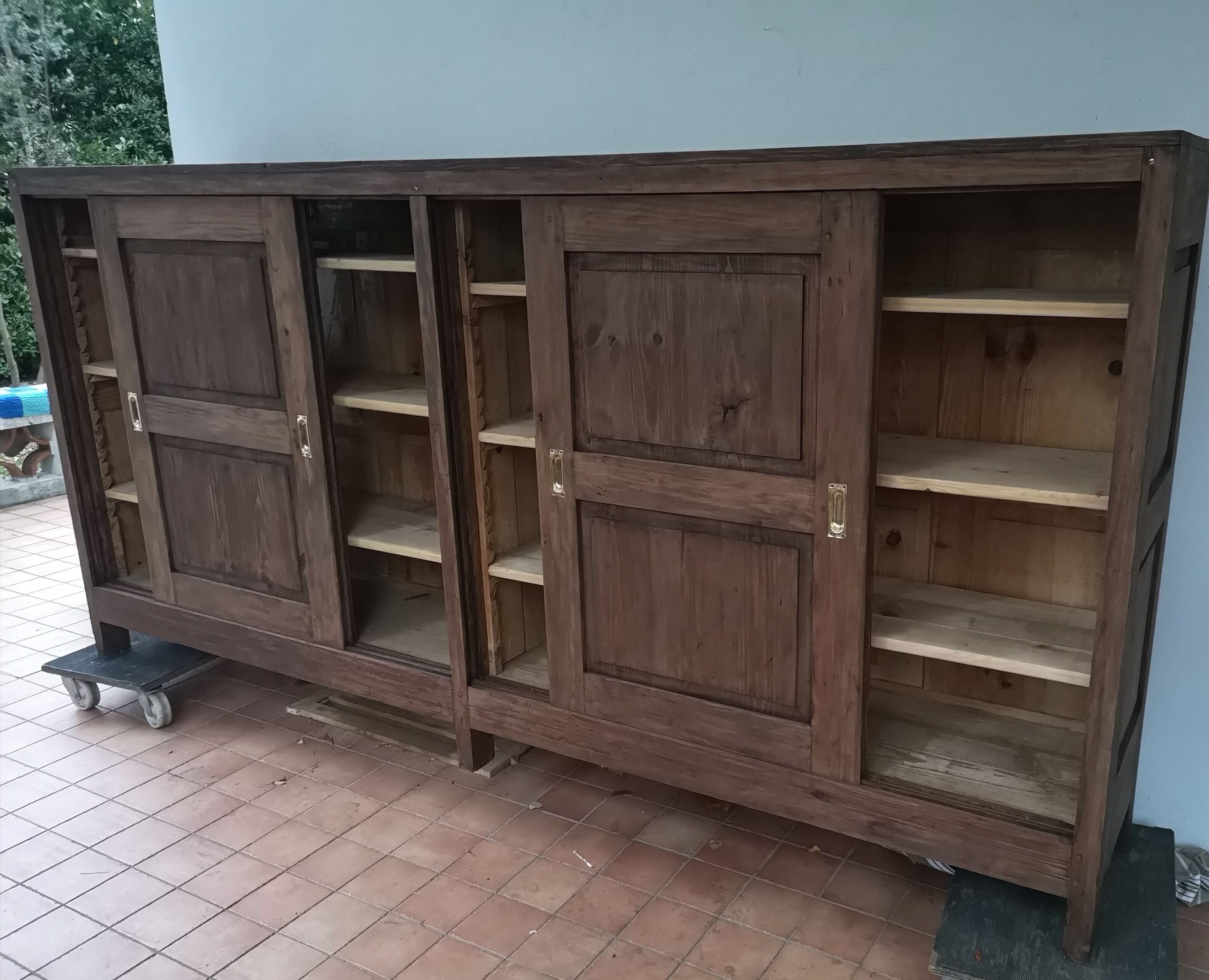 Fir craft furniture with 4 sliding doors