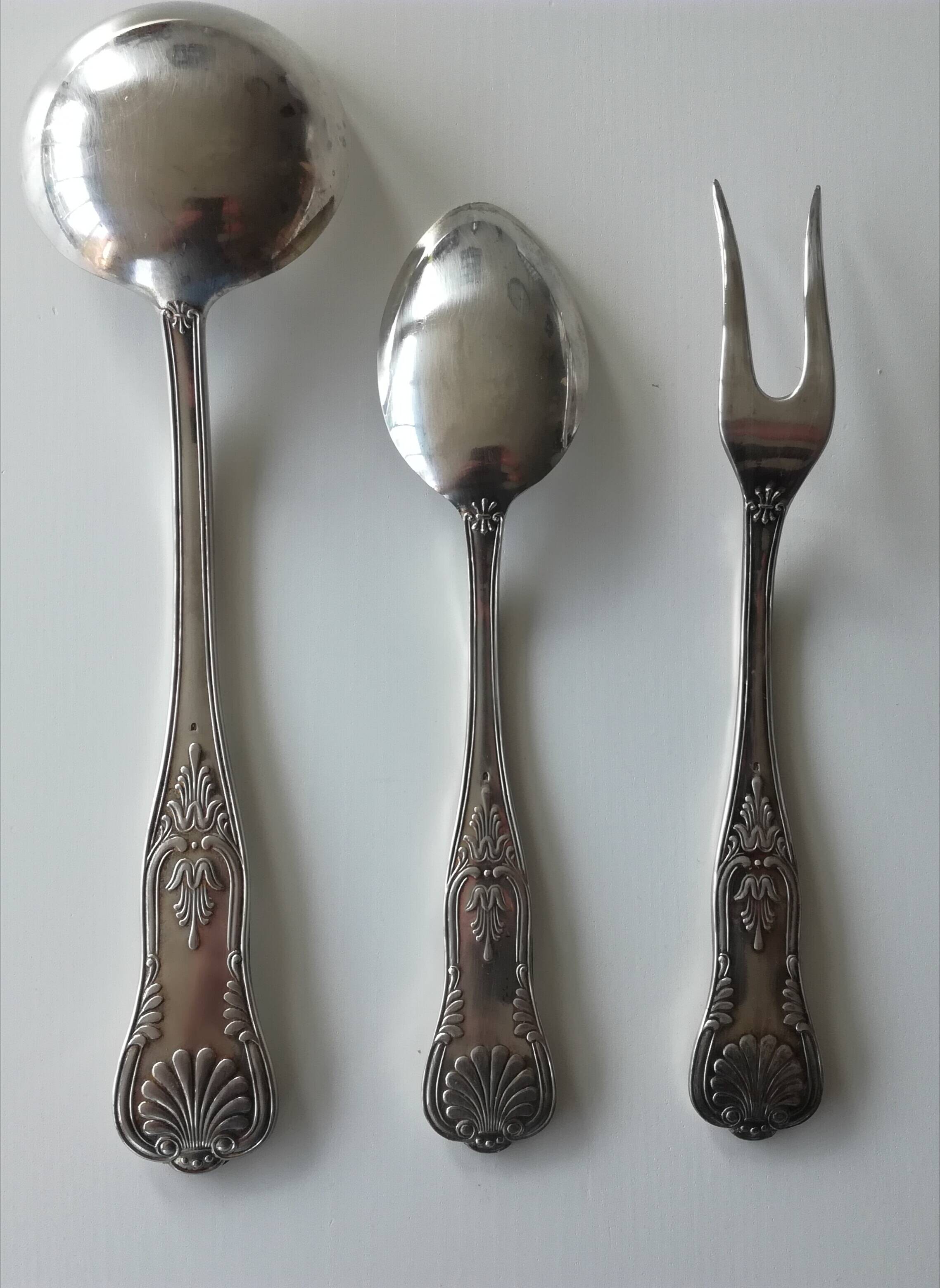 Silver metal cutlery