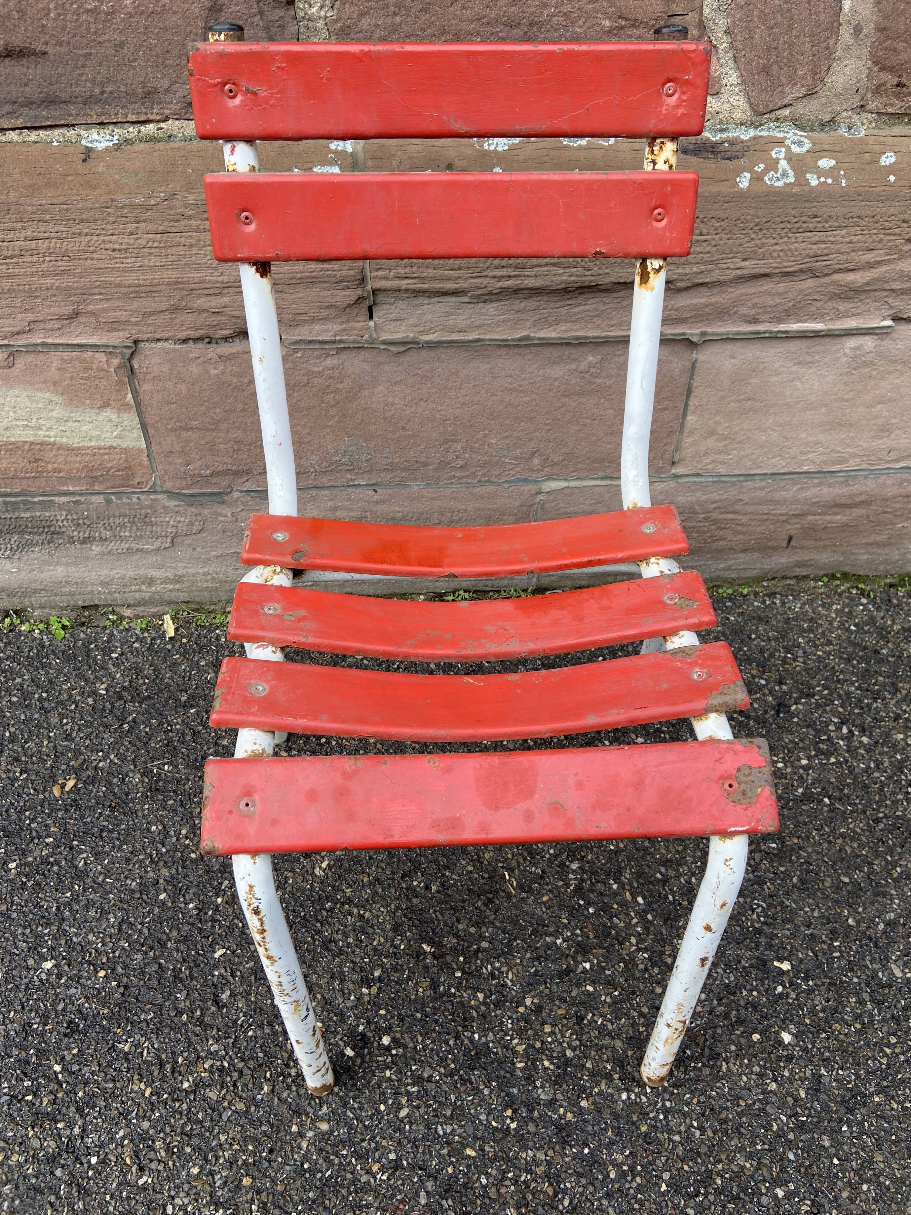 chaise de Café Tolix terrasse French bistrot chairs 1960 Esprit usés, wasi-sabi,industriel