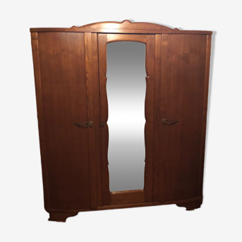 Wardrobe with mirror