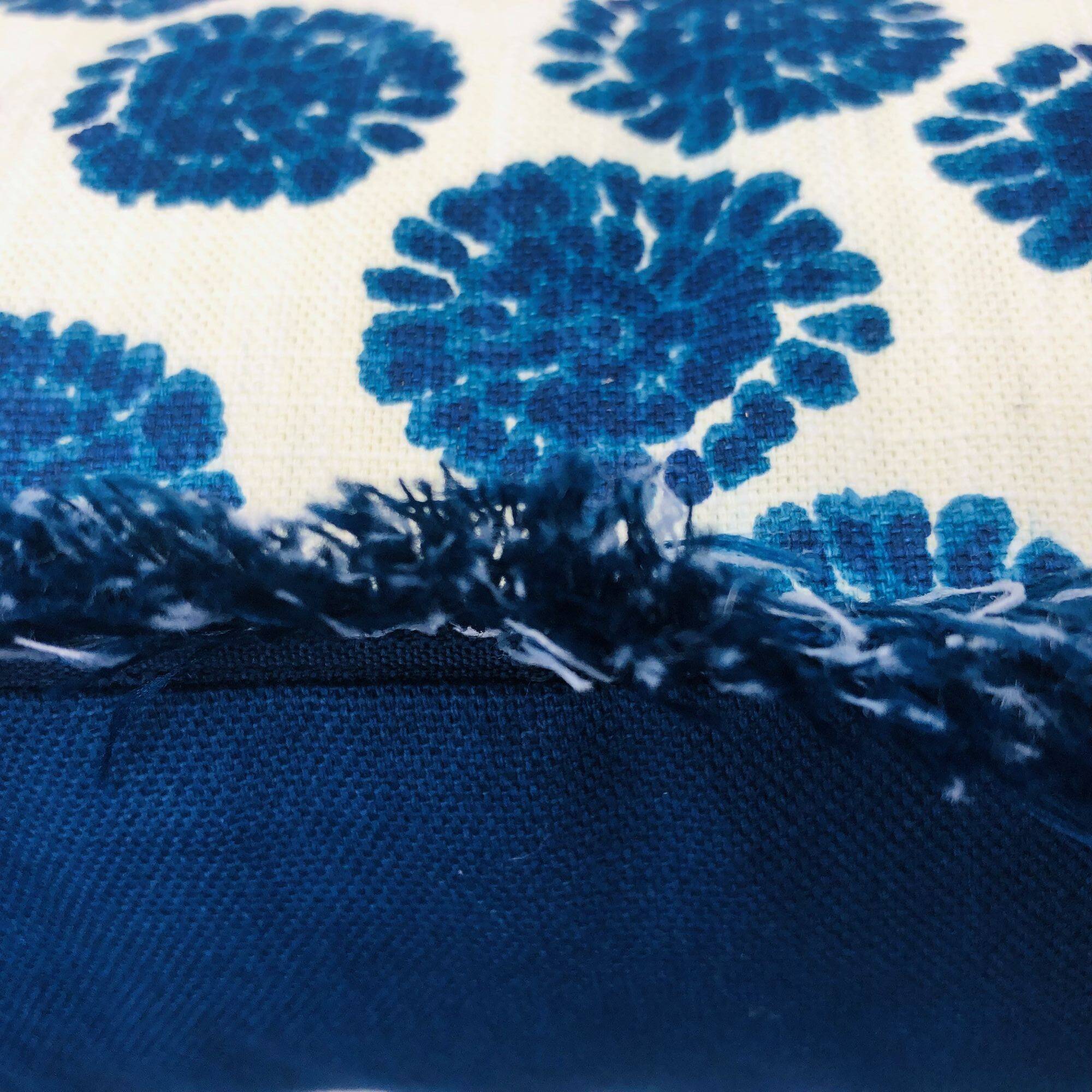 Rectangular cushion, cover and insert. Model "ERICA".