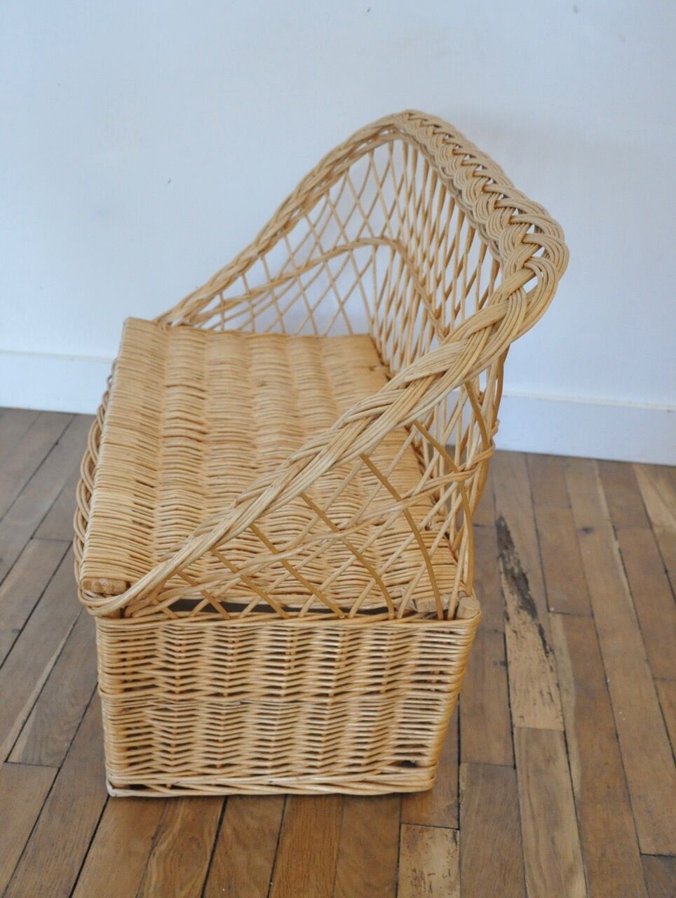 Rattan and wicker toy box