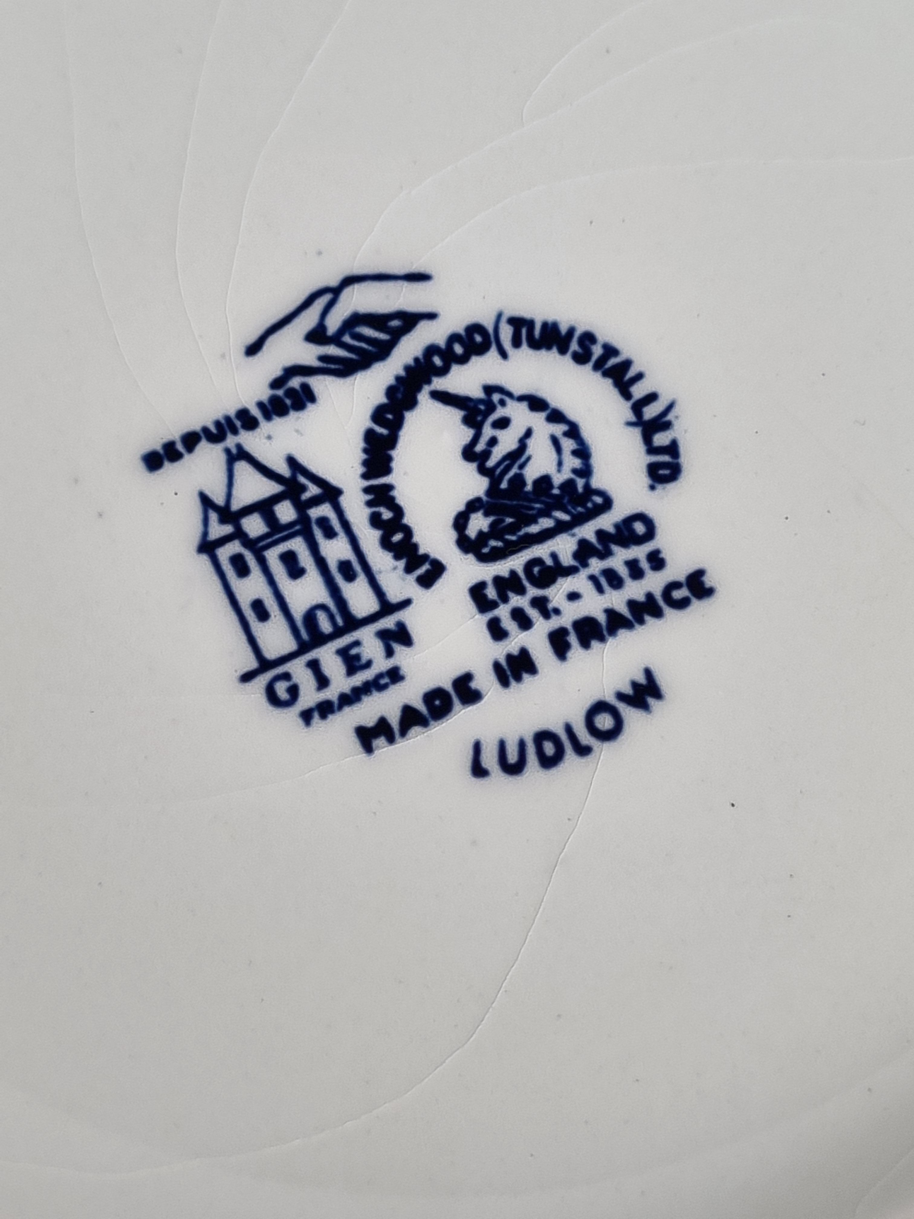 Earthenware vegetable with blue décor Gien Wedgwood