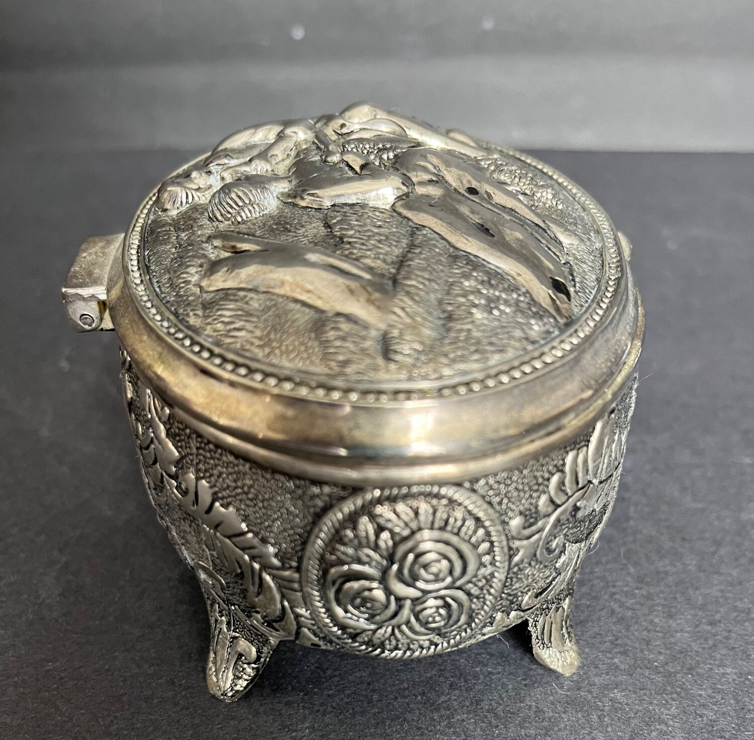 Silver metal jewelry box