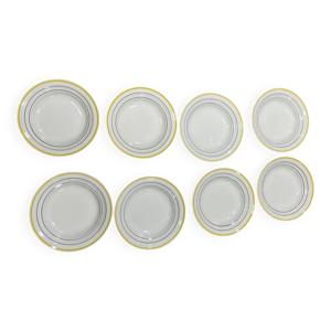8 assiettes