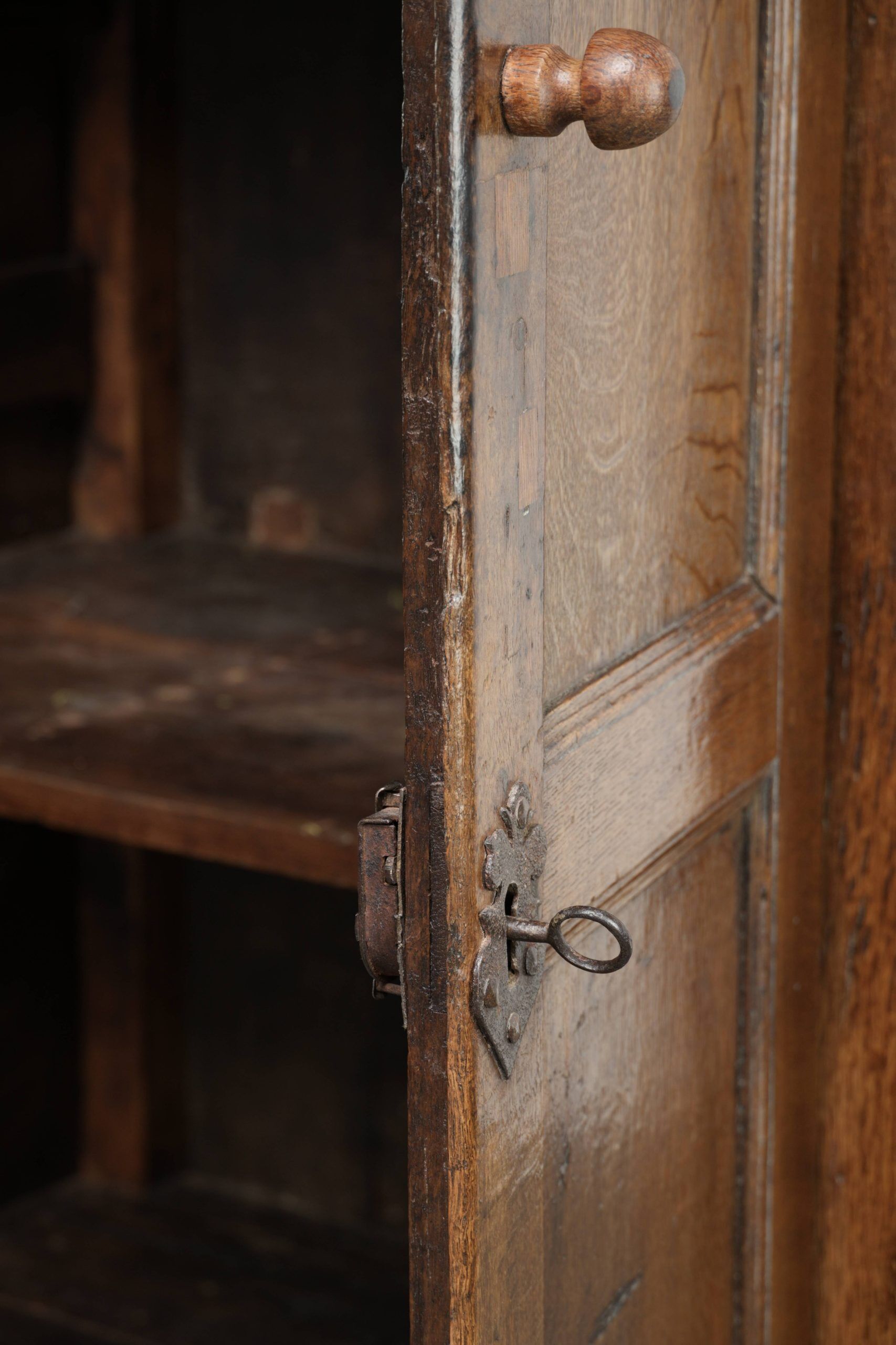 Antique oak farmhouse cupboard from the 17th century with original fittings