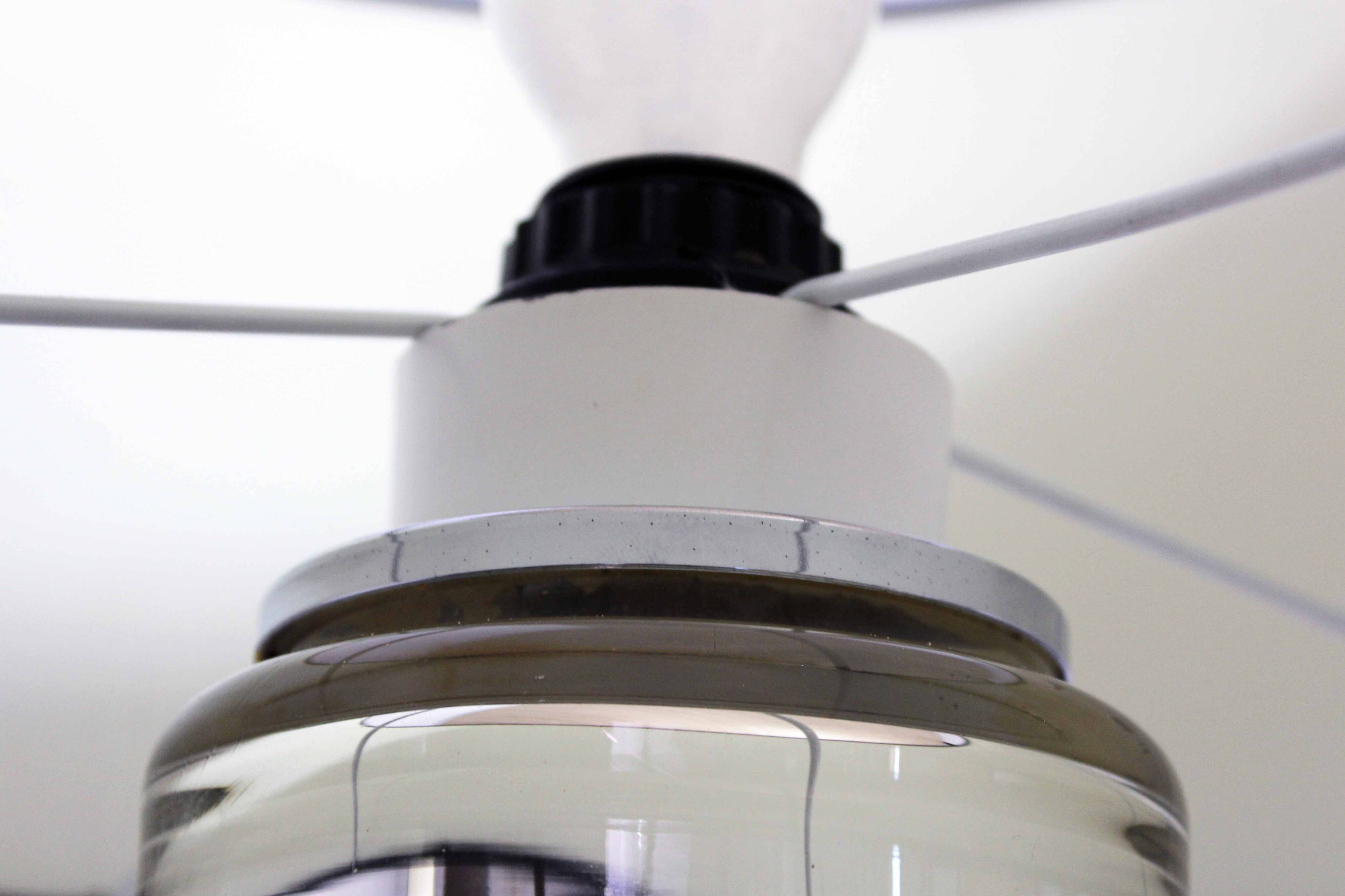 Églomisé glass table lamp