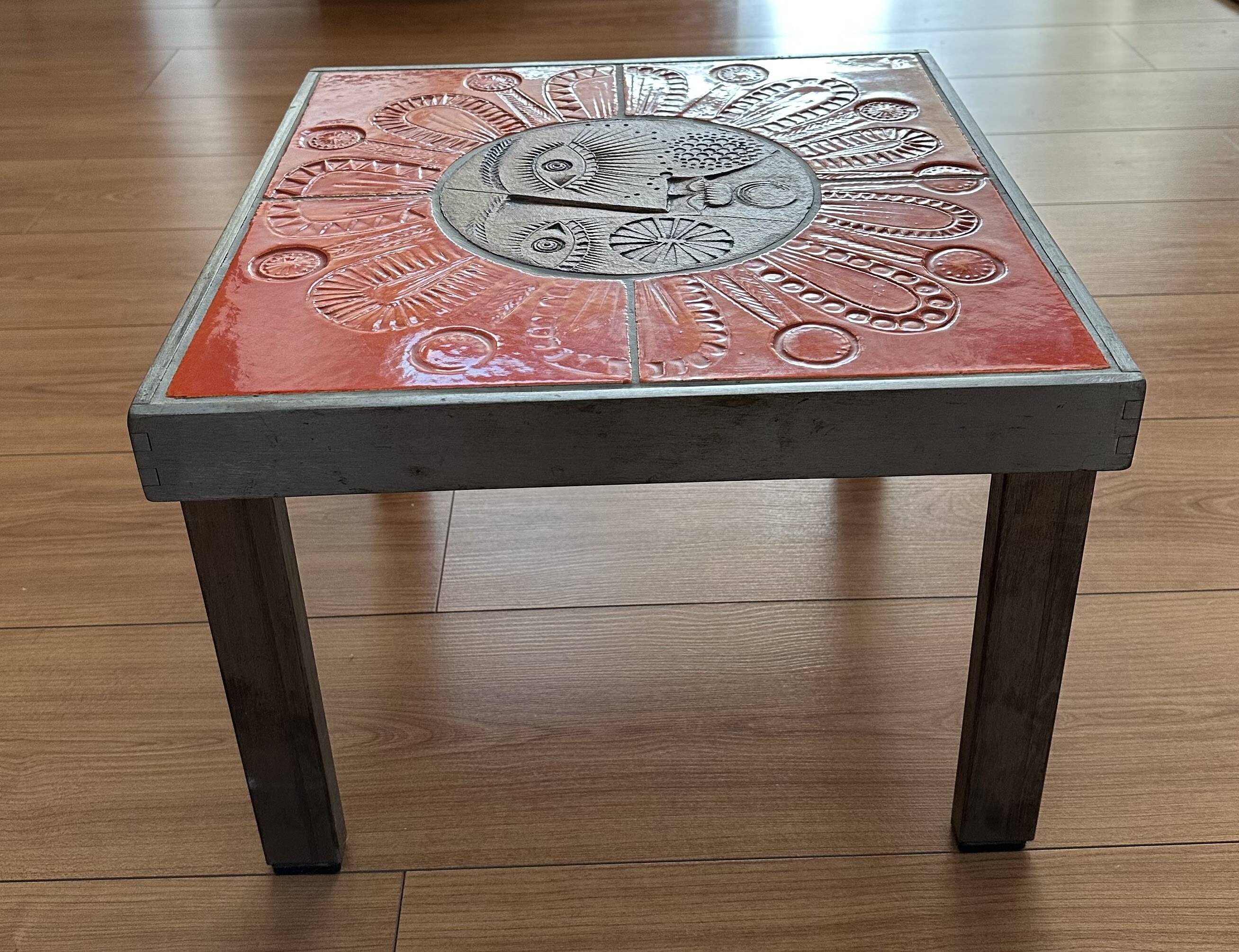 Coffee table end of sofa Roger Capron and Jean Derval ceramic 70s sun model