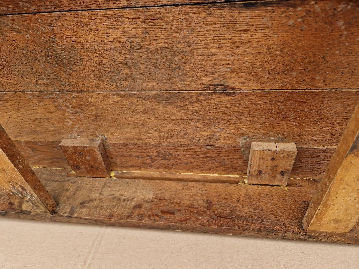 Solid farm table 1m70