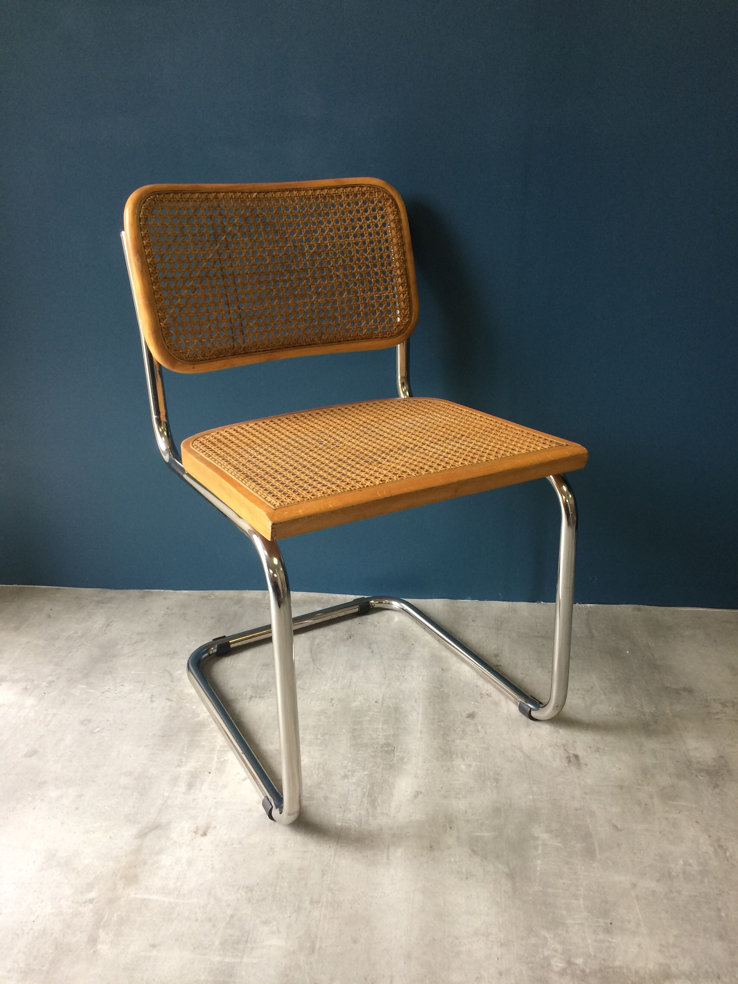 Series of 4 chairs B32 Breuer