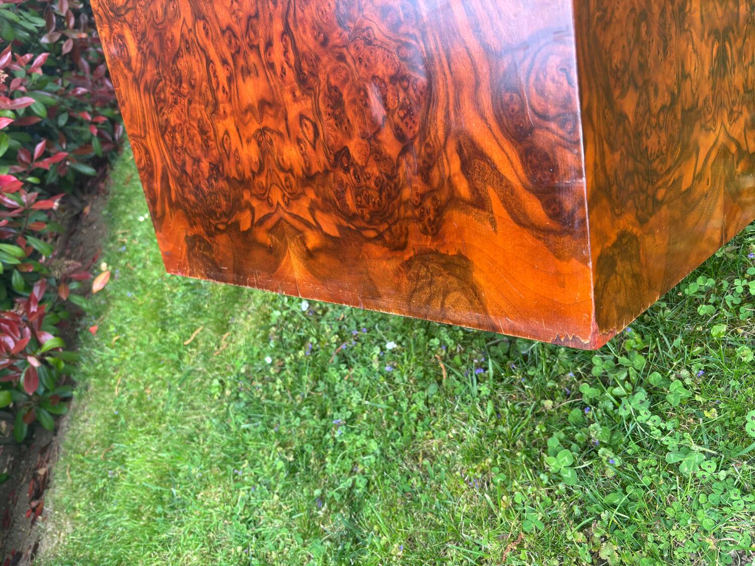 Vintage bramble wood cube