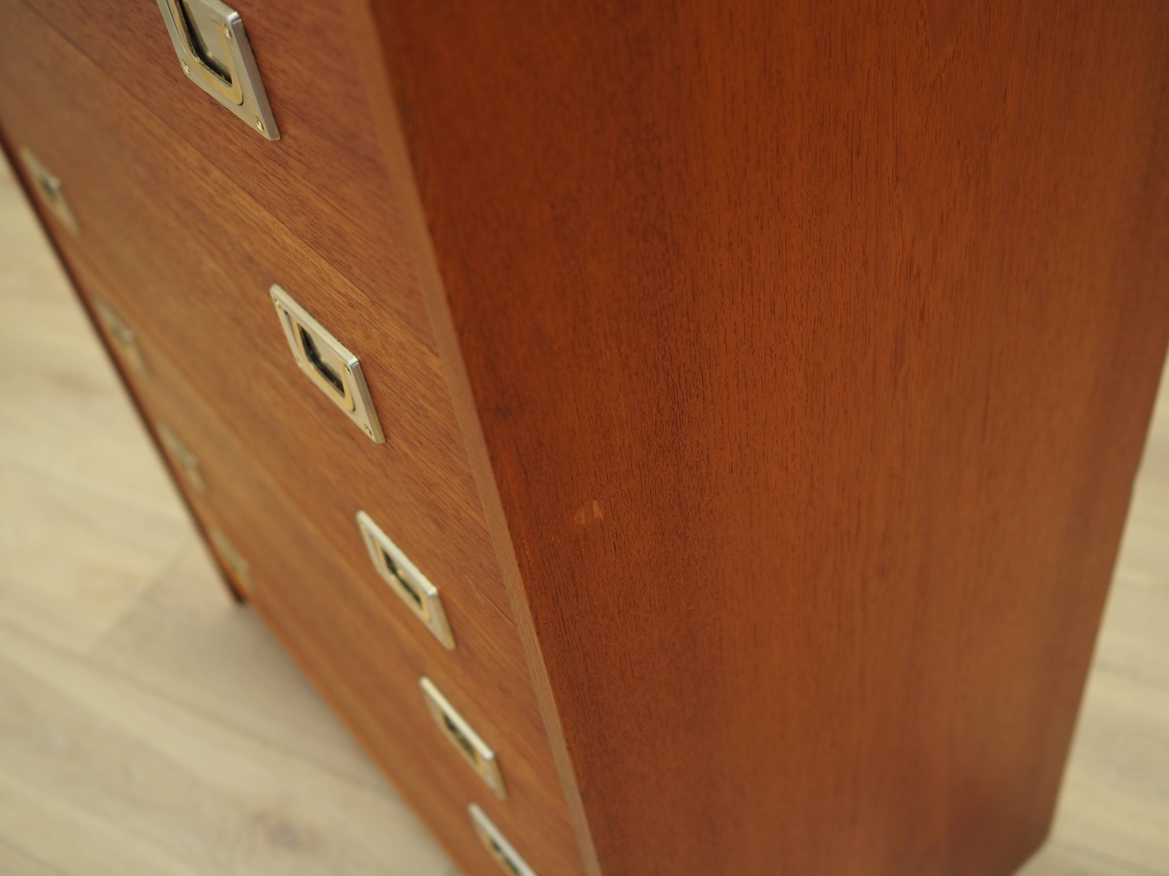 Commode en teck, design danois, années 1960, production : Danemark