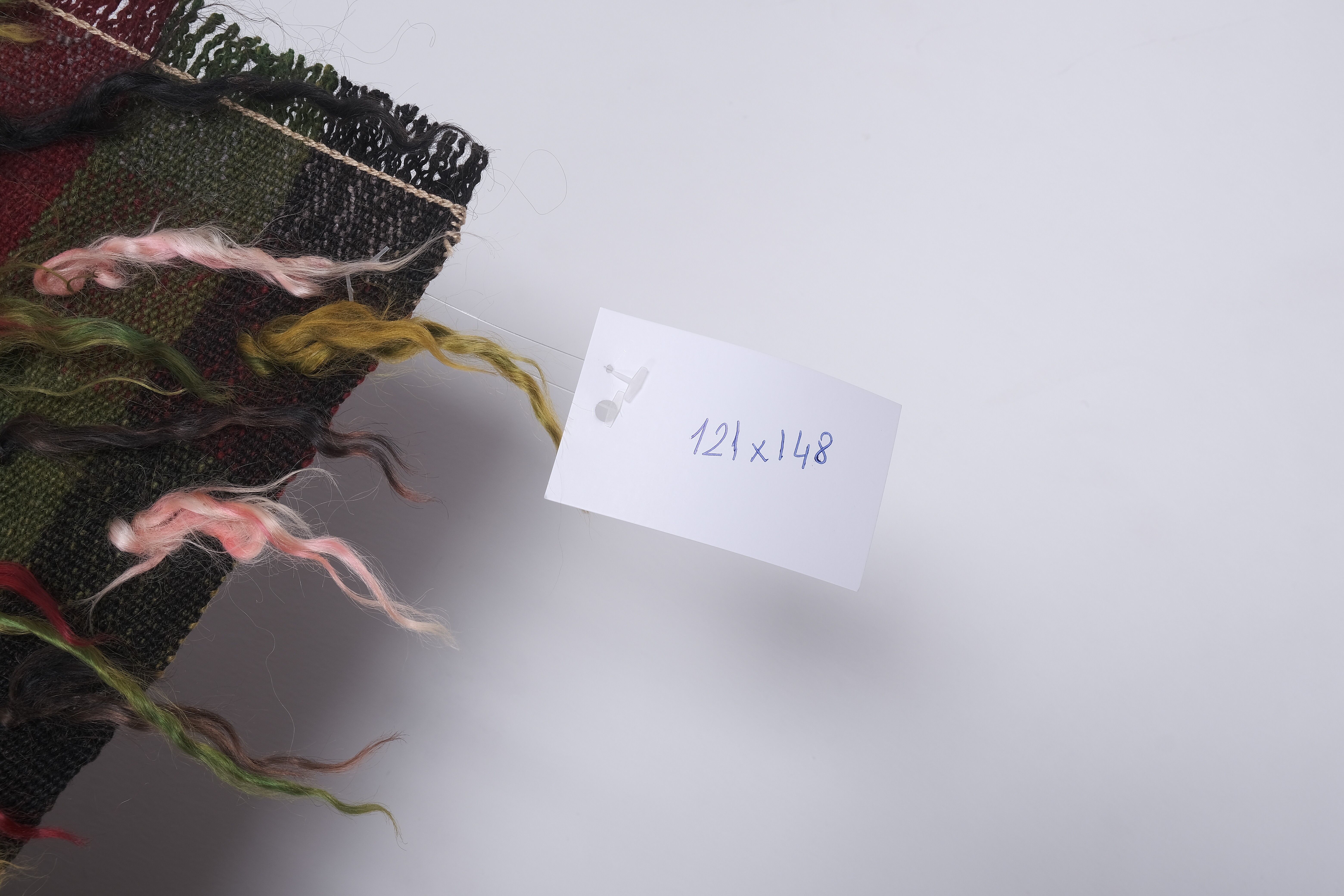 Vintage Turkish rug from Oushak, hand-woven 121x148 cm