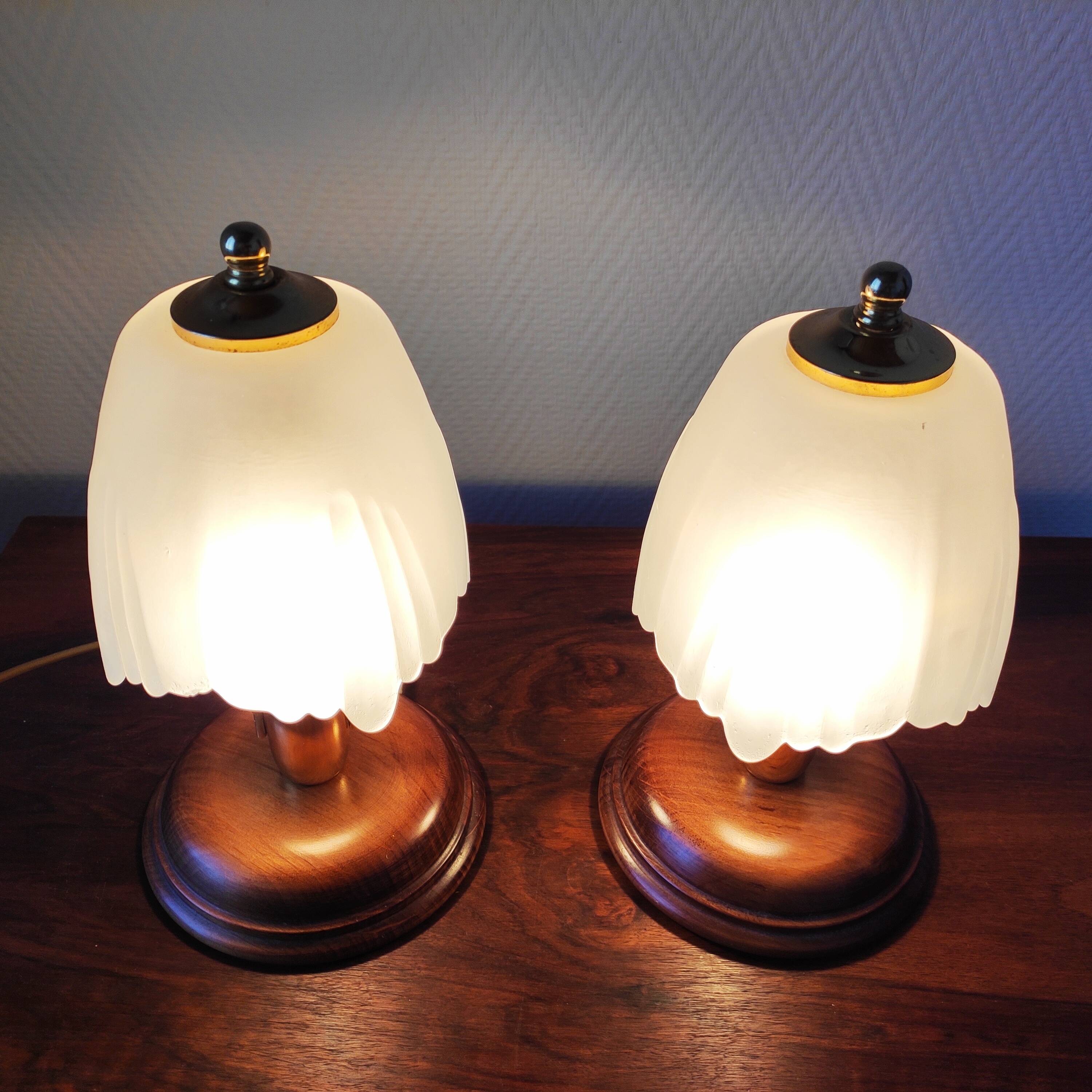 Pair of vintage Italian art deco style lamps