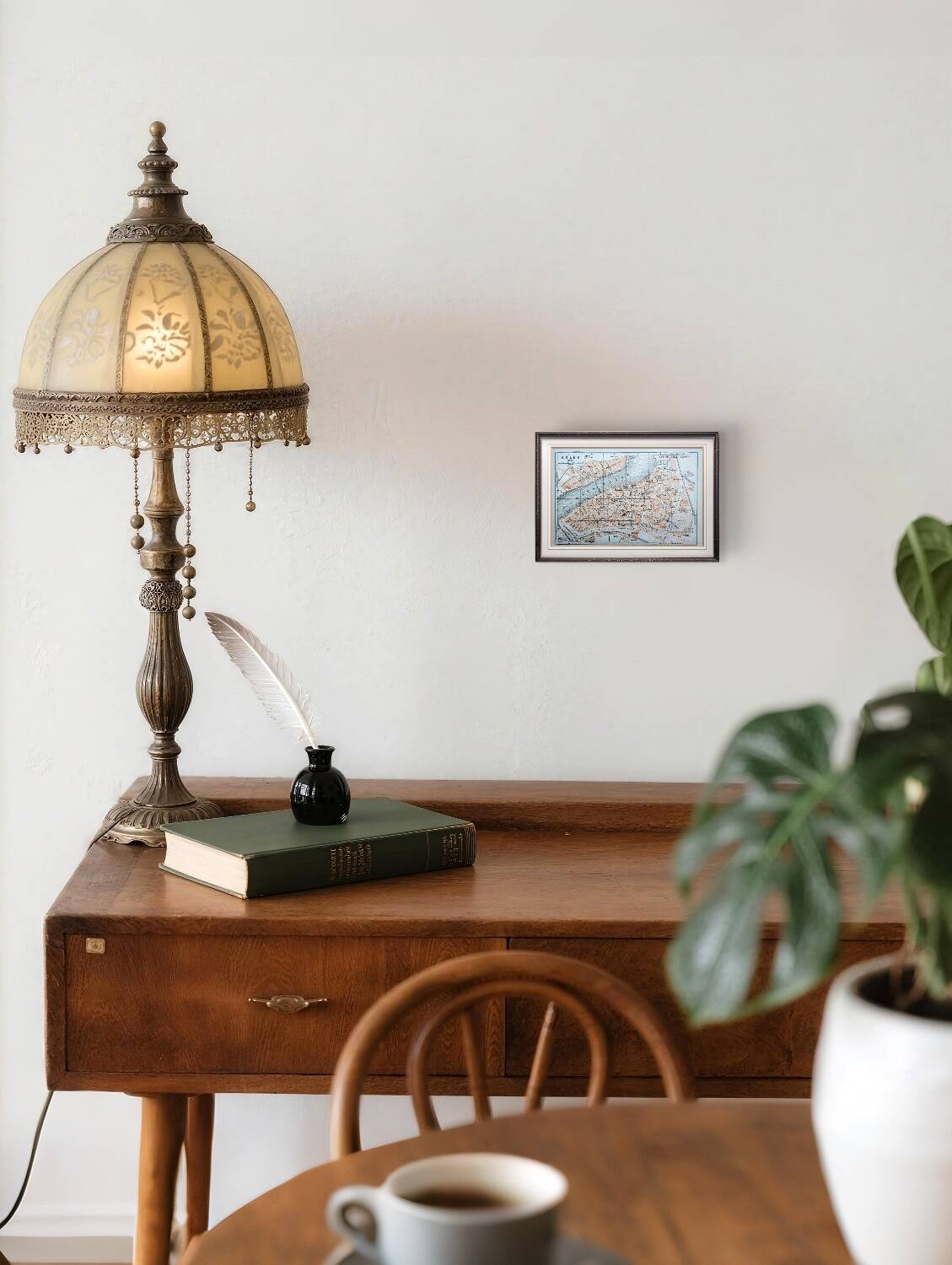 Arles, old small map, printed in 1906.