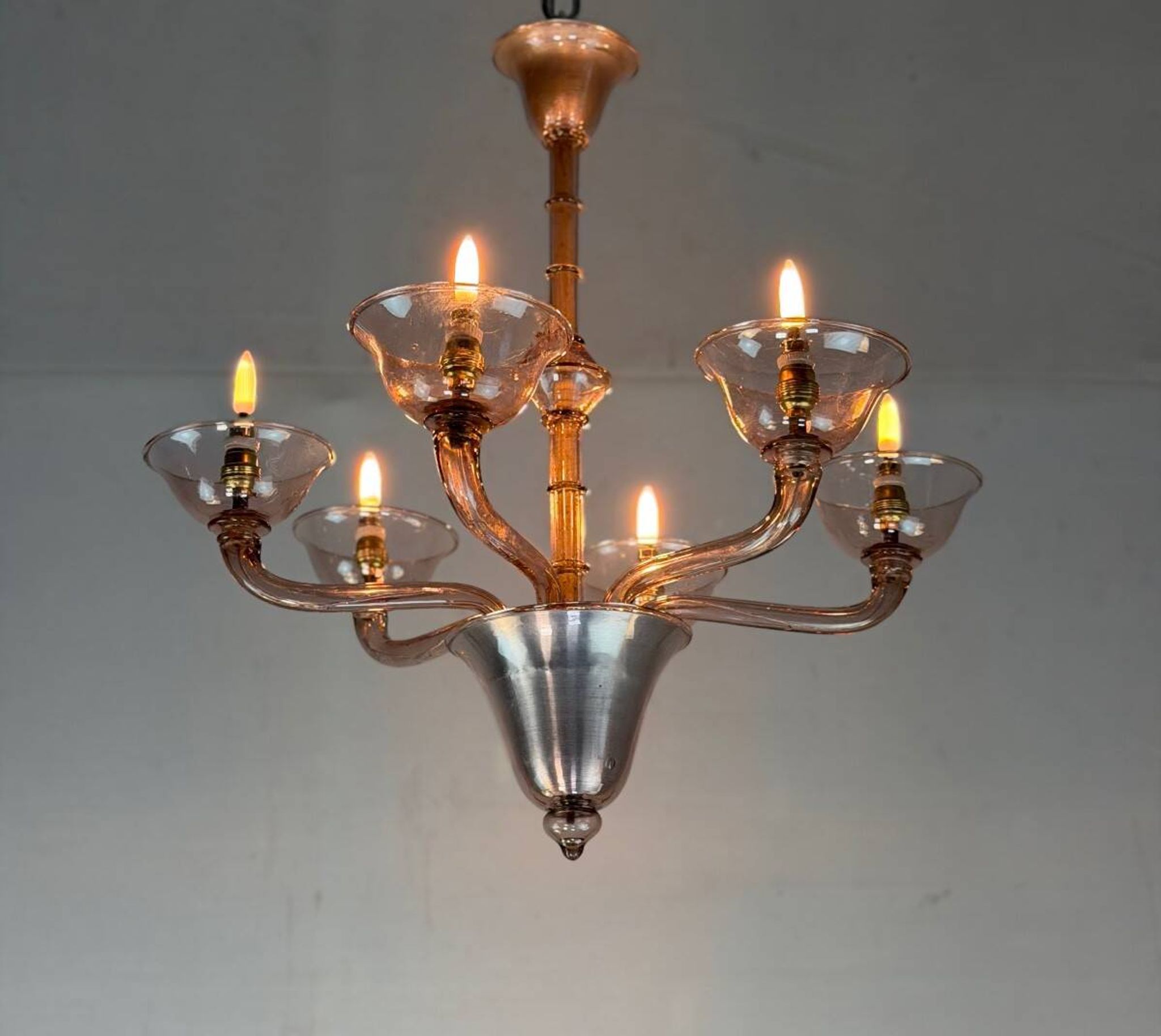Venetian lustre made of Murano glass in amethyst colour, circa 1920.