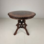 Table à manger de style Forêt-Noire par Horrix – vers 1880