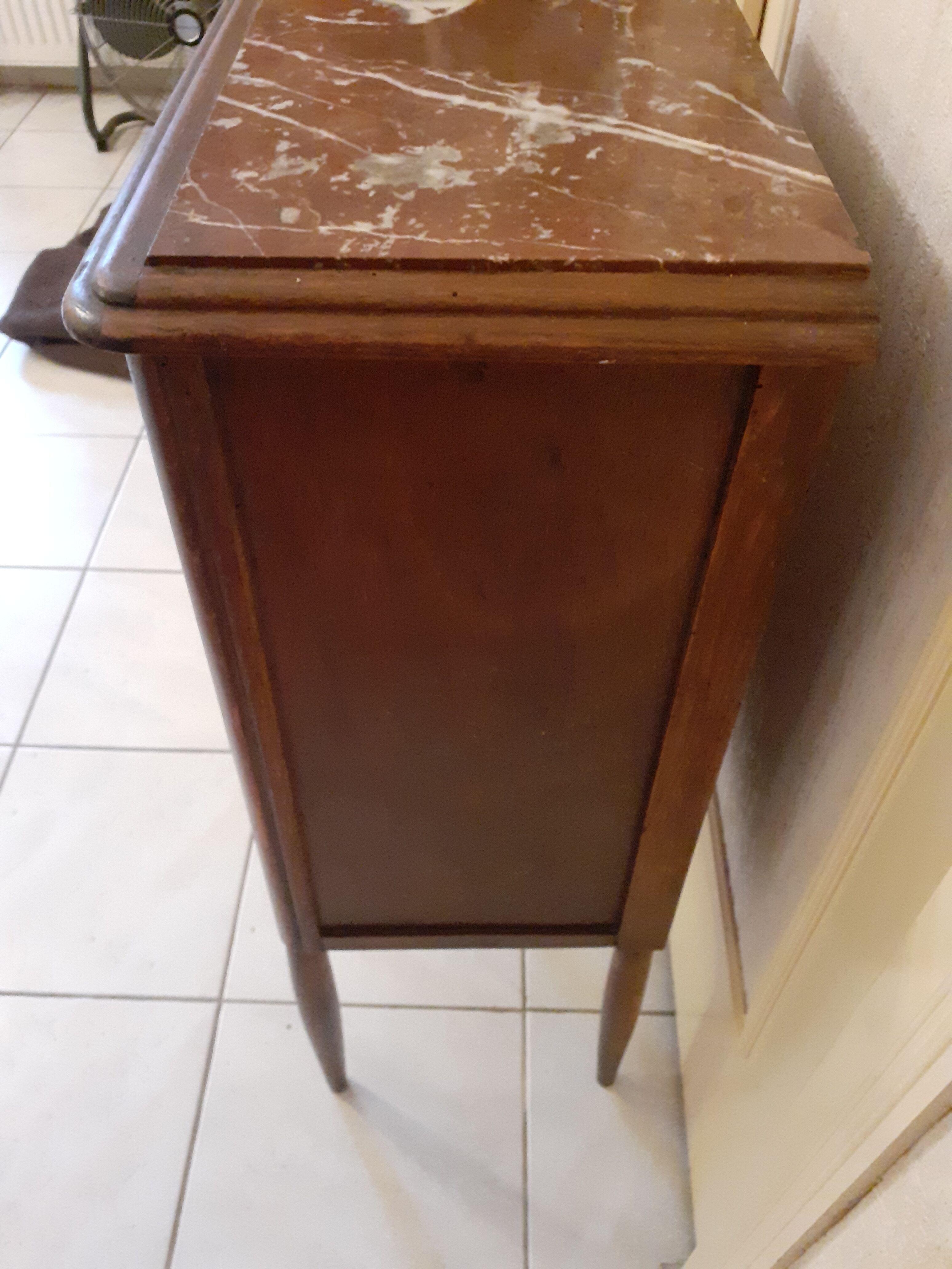 Marble shelf cabinet