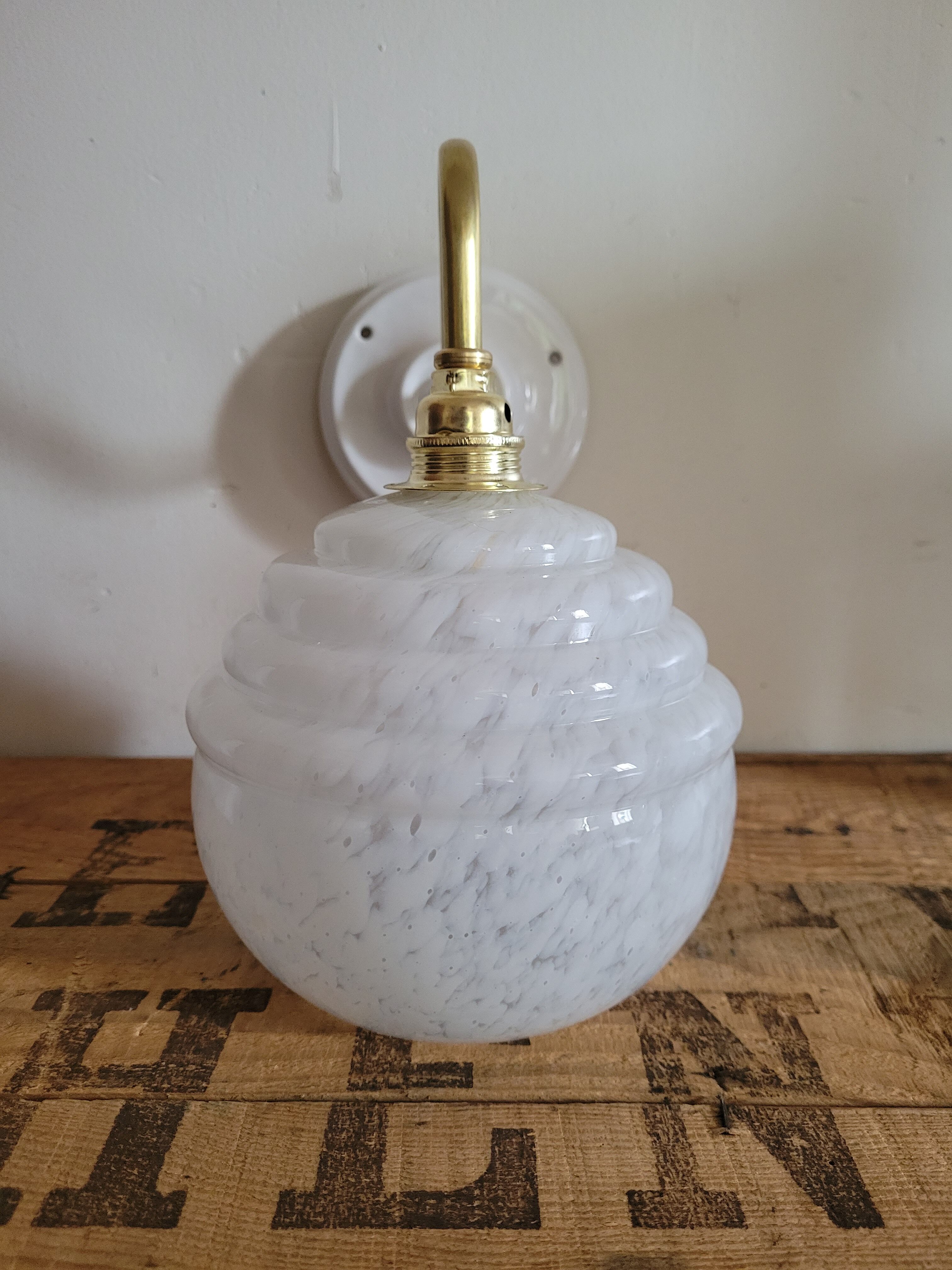 Clichy glass wall lamp