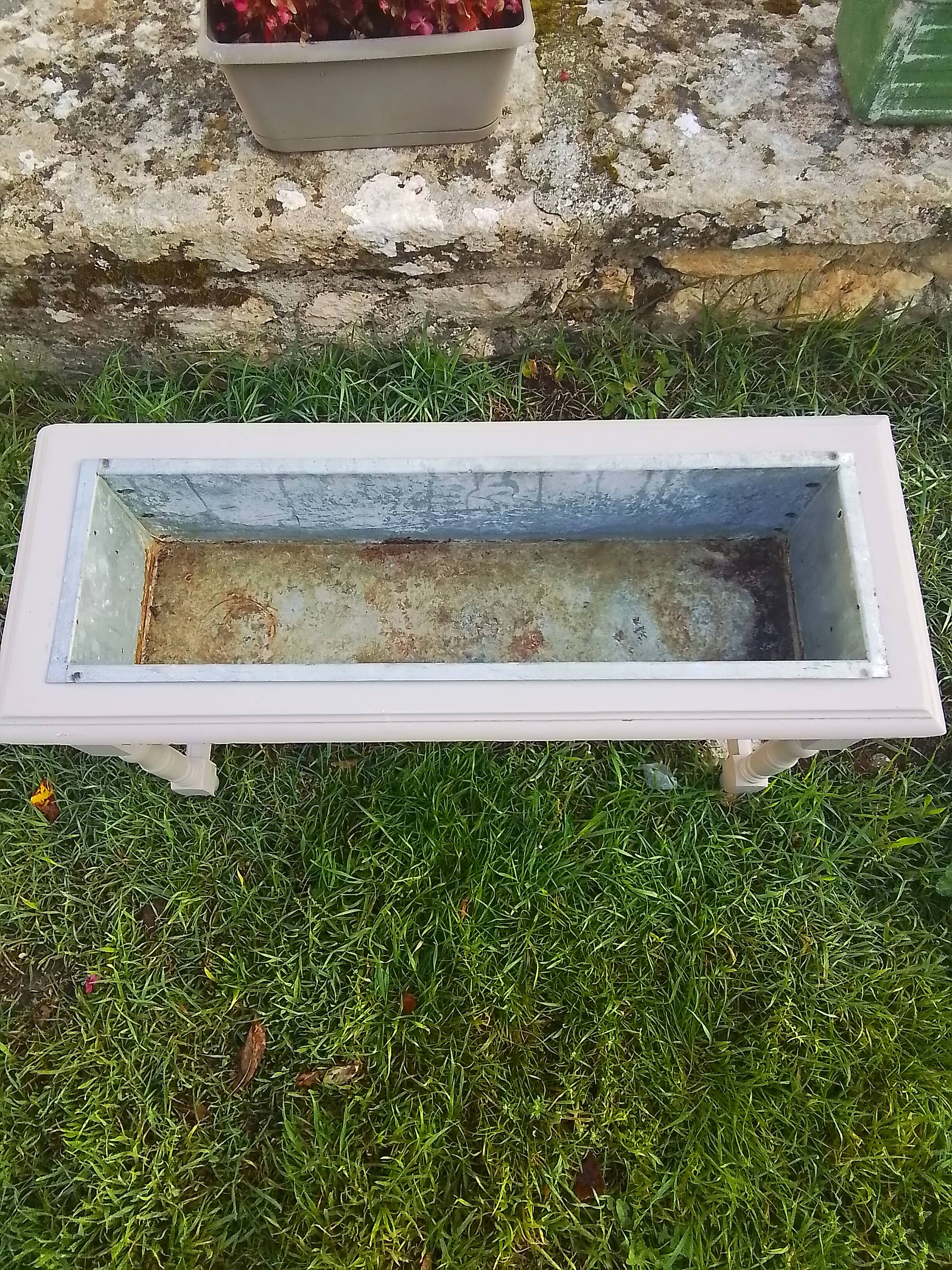 Removable galvanized interior gray wood planter