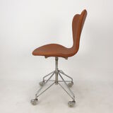 Arne Jacobsen 3117 swivel desk chair by Fritz Hansen, 1960