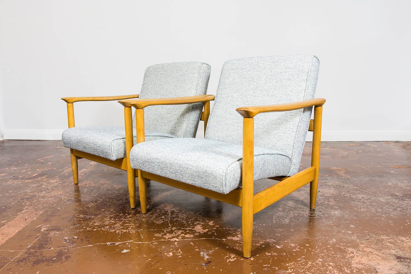 Vintage Armchairs Gfm 142 By Edmund Homa, Gfm, Poland, 1960’s, Set Of 2