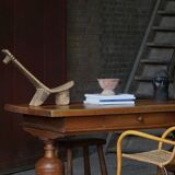Baroque writing desk from the 1920s in solid oak, by a Danish cabinetmaker.