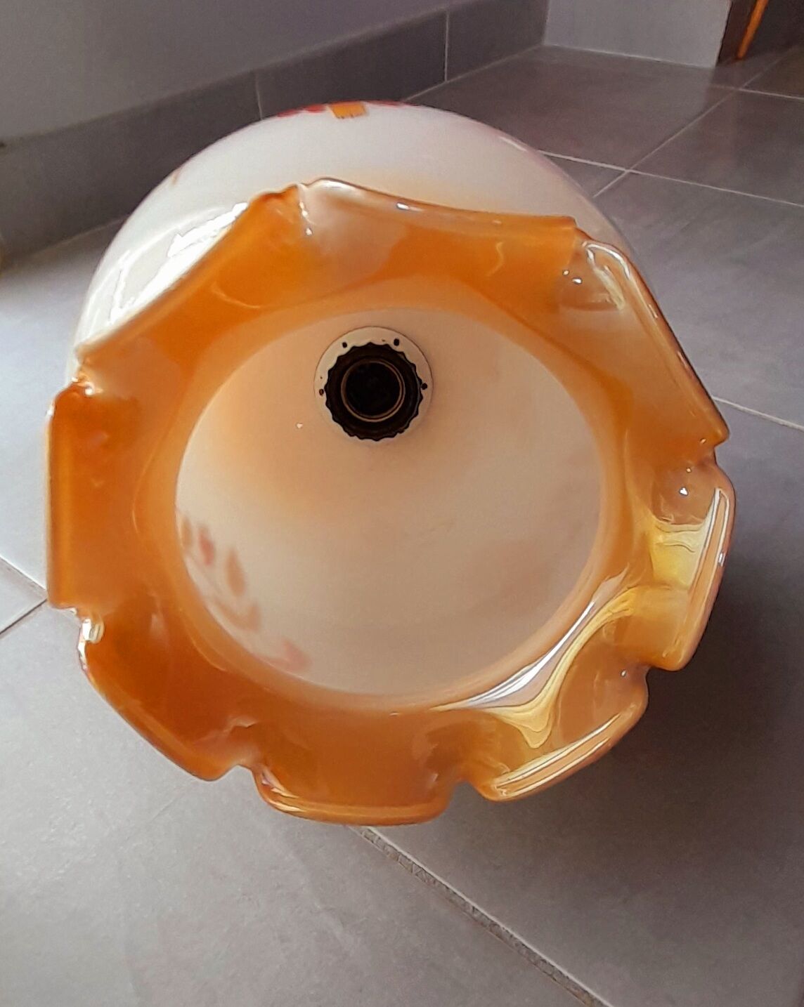 Suspension in opaline globe floral 70s