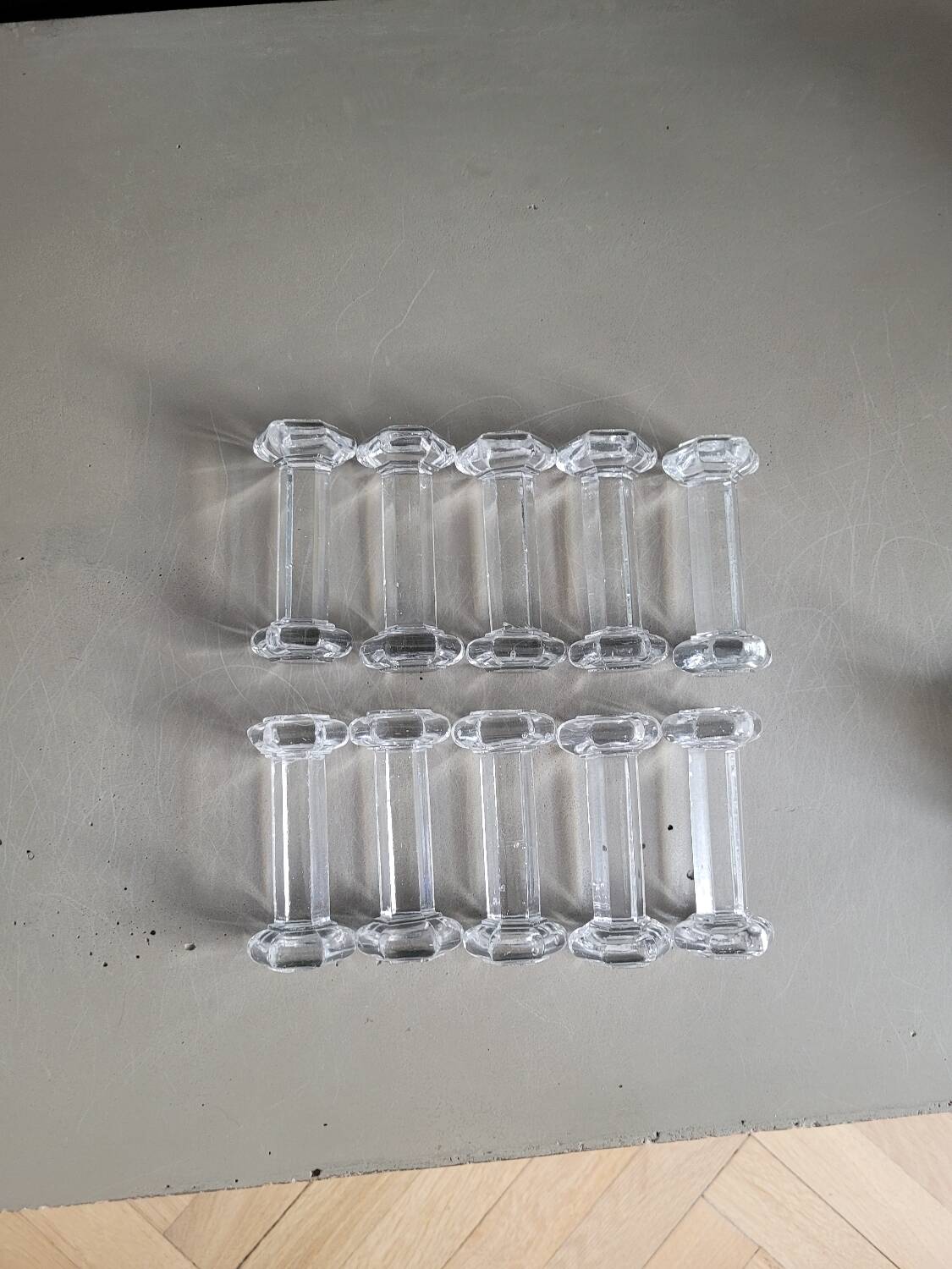 10 hexagonal glass knife holders