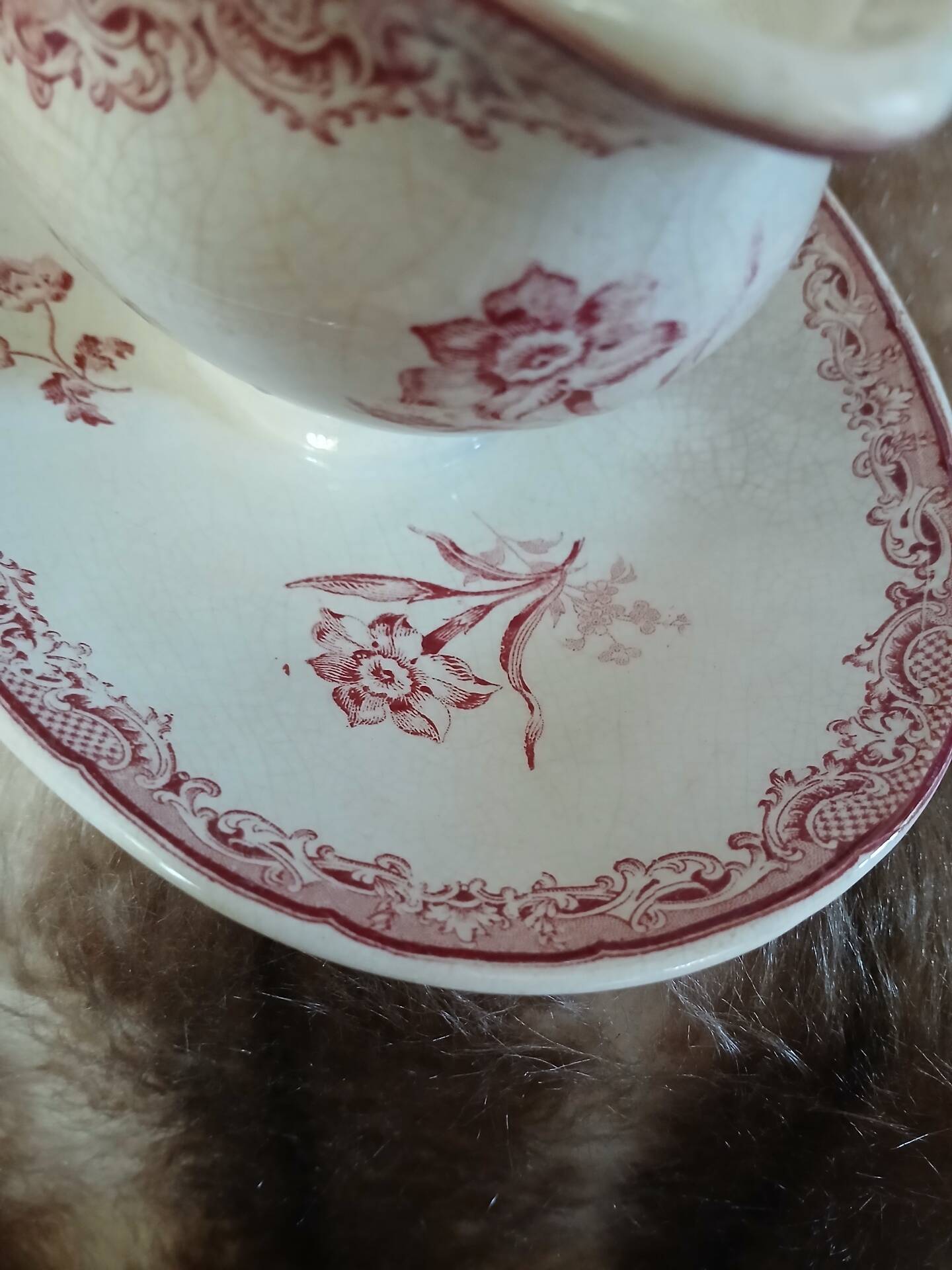 Antique sauce boat in ironstone Sarreguemines