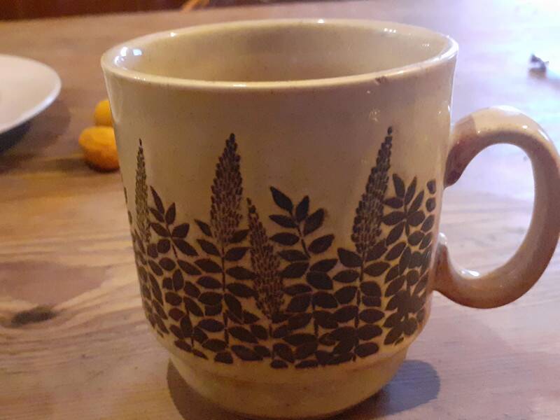 English stoneware mug cup