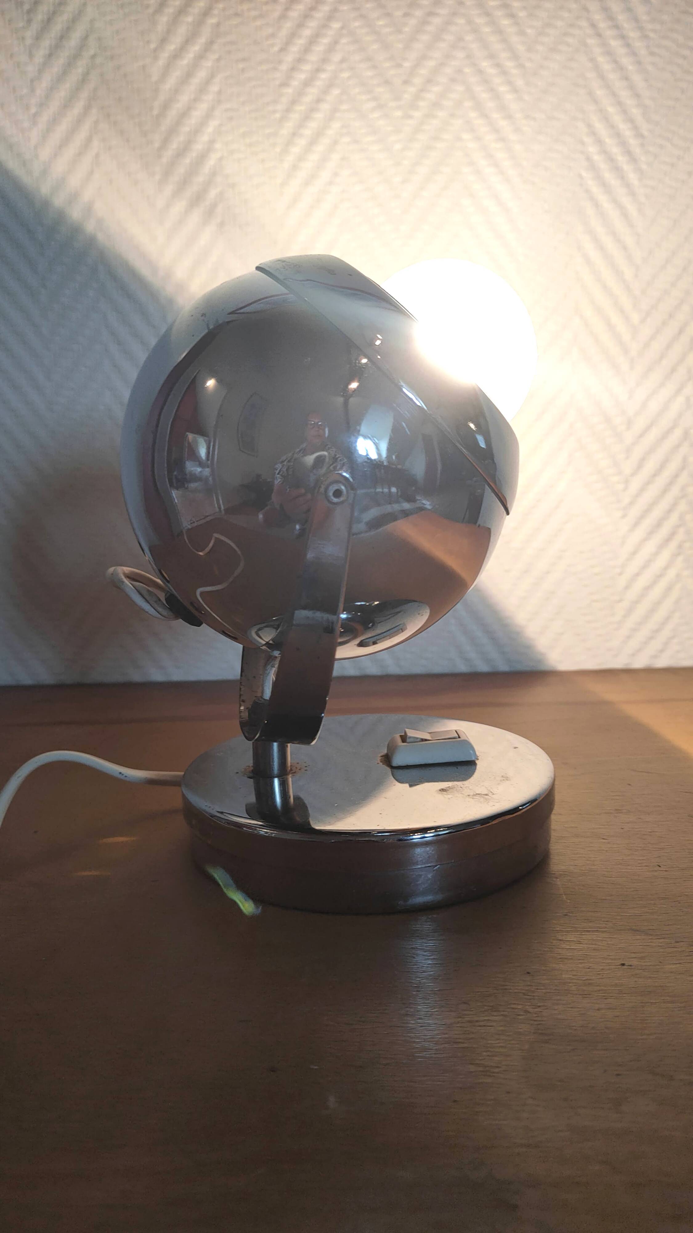 Eye ball lamp from the 70s