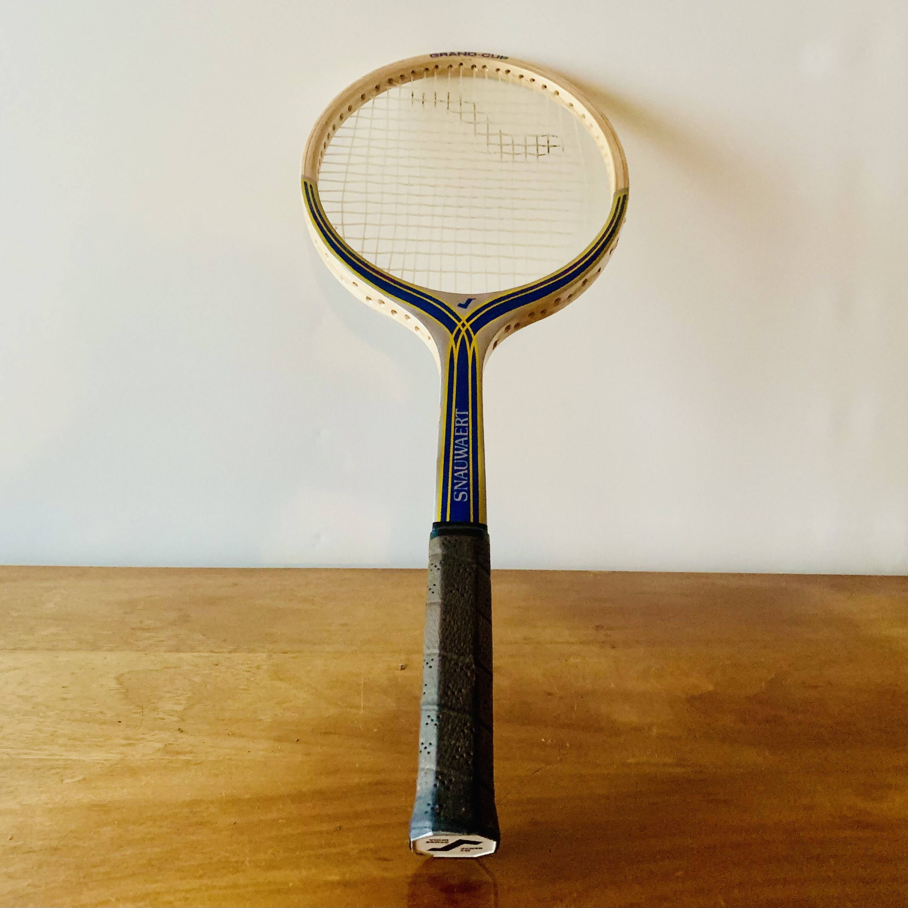 Vintage Snauwaert tennis racket in its case