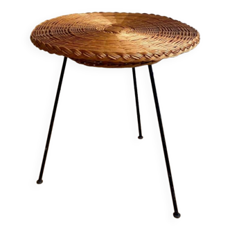 Wicker table