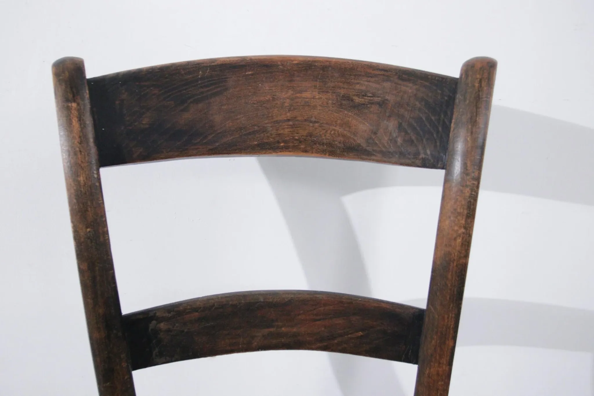 Set of 2 rustic French chairs with rush seats