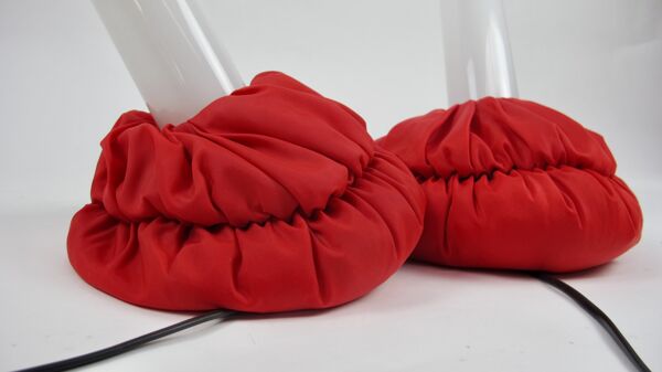 Lampes de bureau cloche rouge de Pas-d'Urbino Lomazzi pour Sirrah, 1982