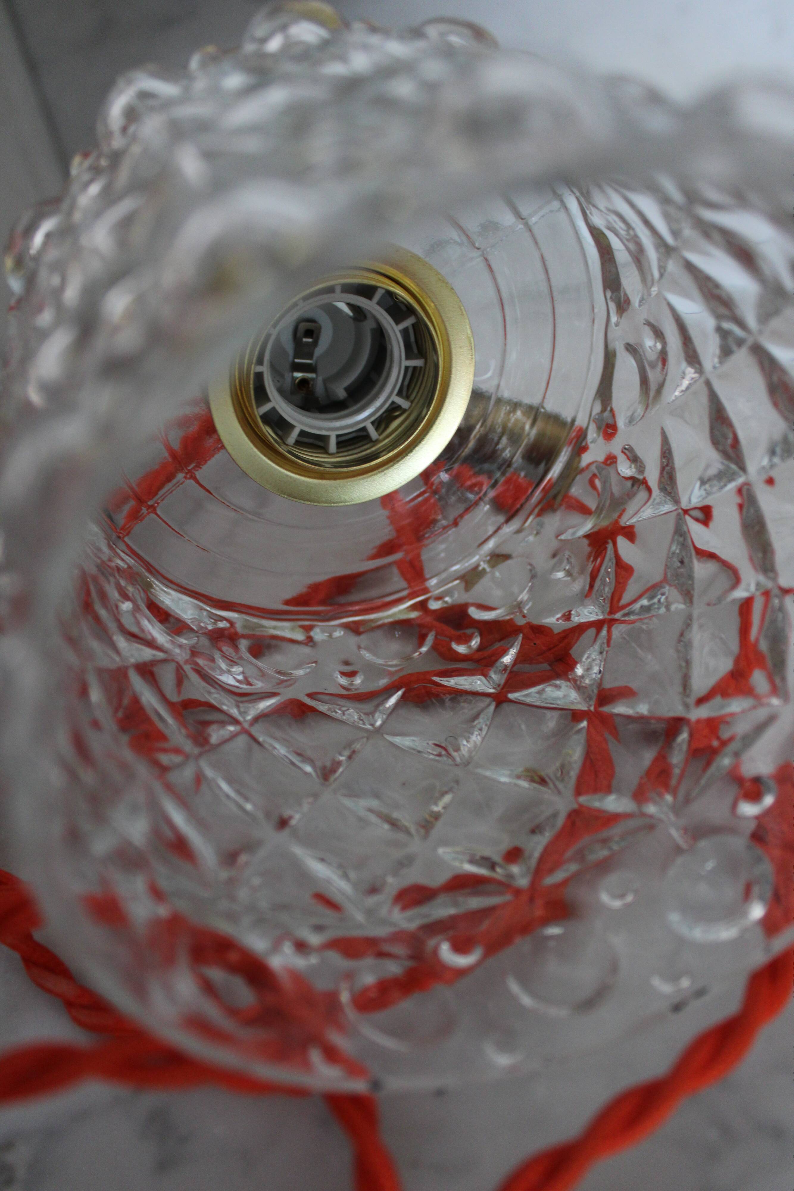 Moulded glass globe walk-in lamp