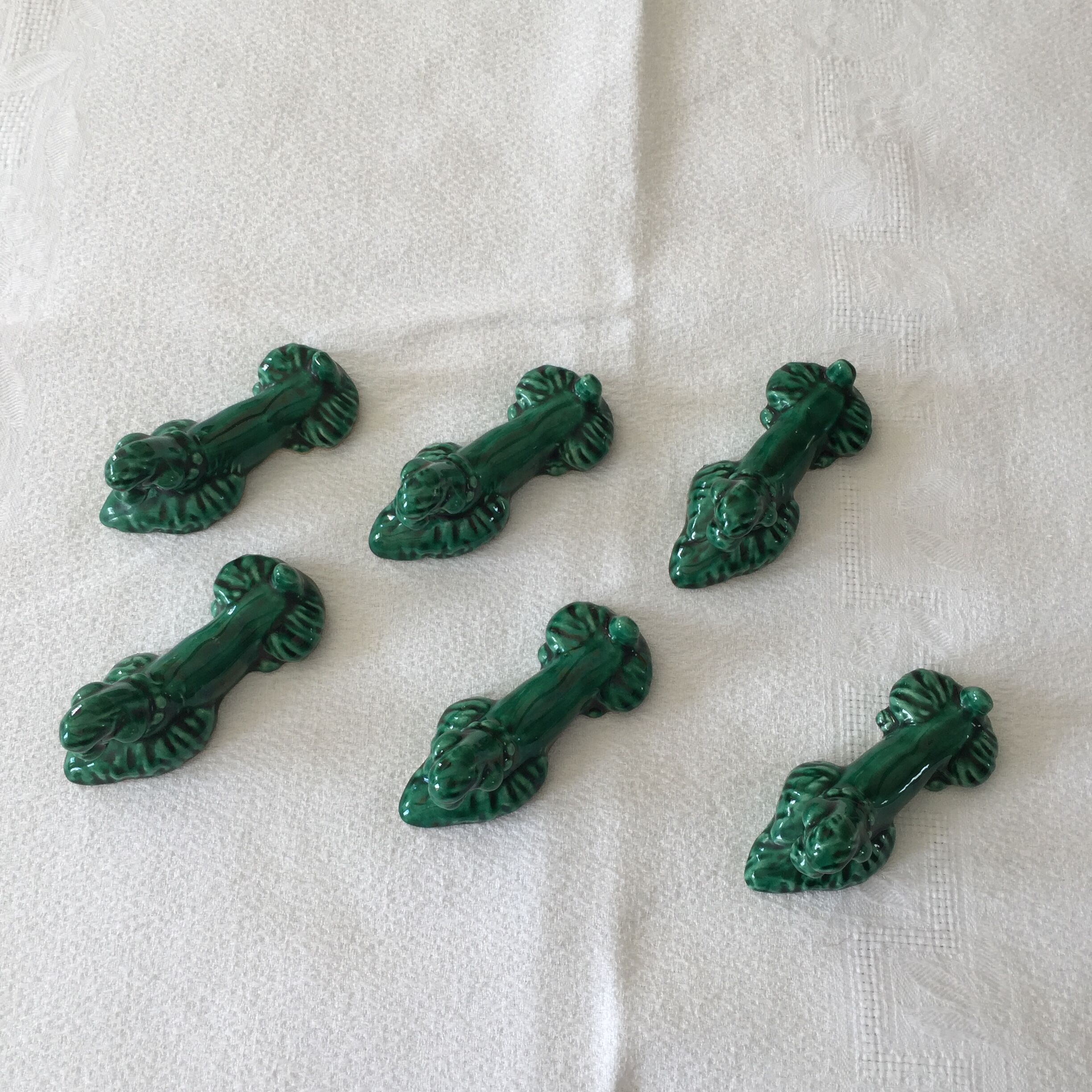 Six wears vintage green ceramic dog knives