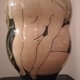 Vase en céramique par Michael kay signé et daté 2004.