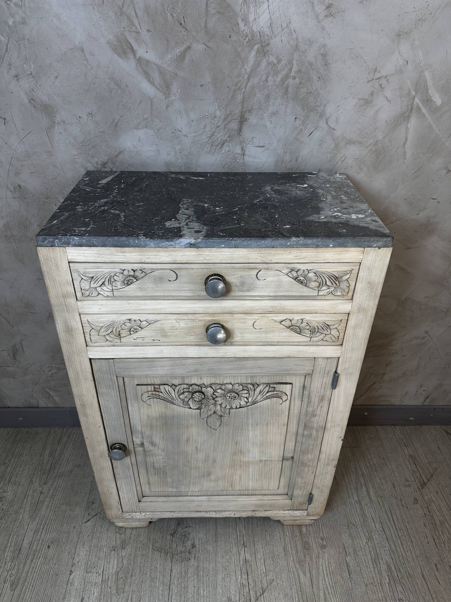 Art Deco furniture