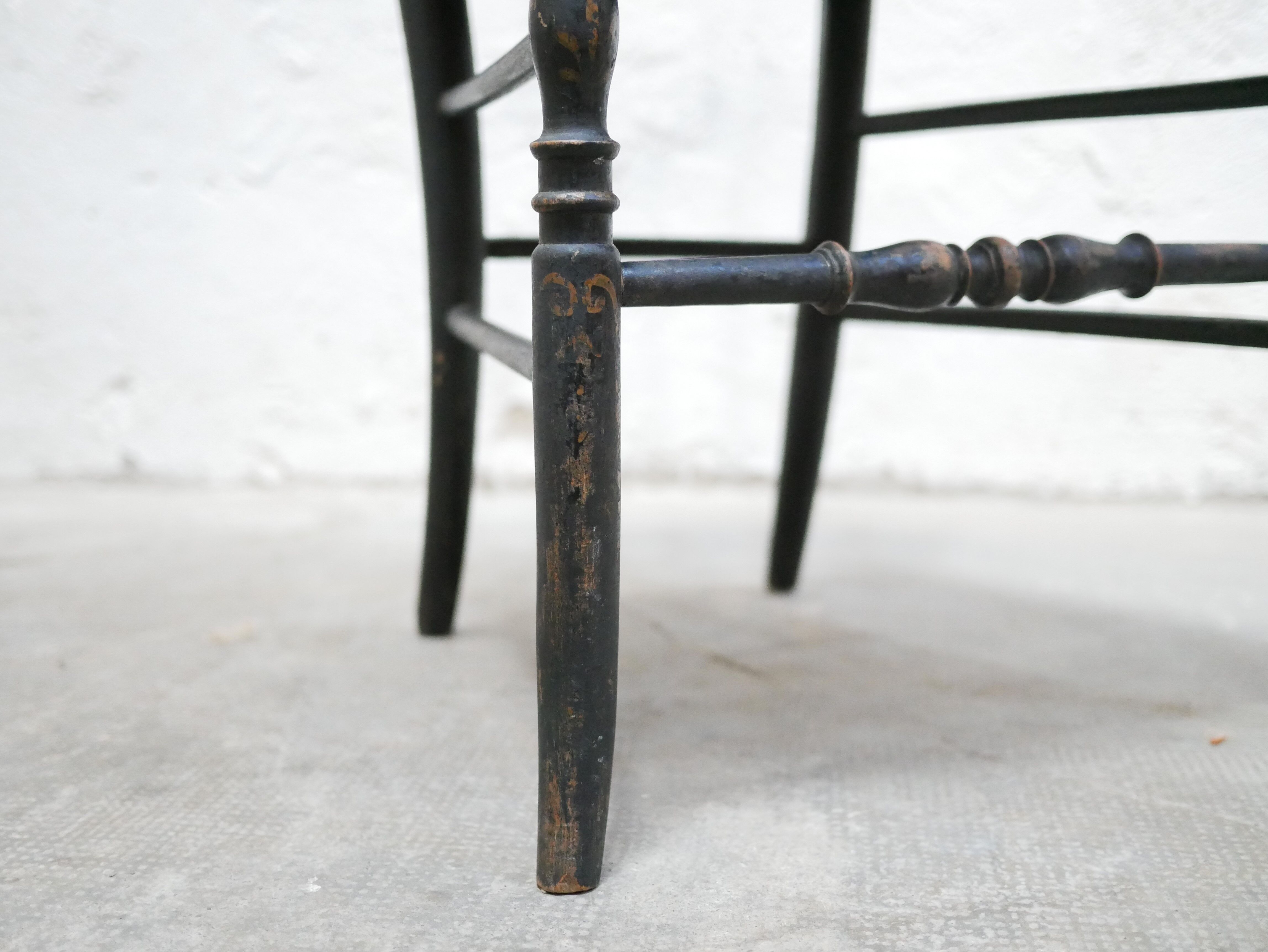 Antique Napoleon III chair in wood and fabric