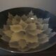 Coupe à fruits monochrome à décor végétal de Philippe Jacques