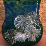 Vase a décor de fleurs