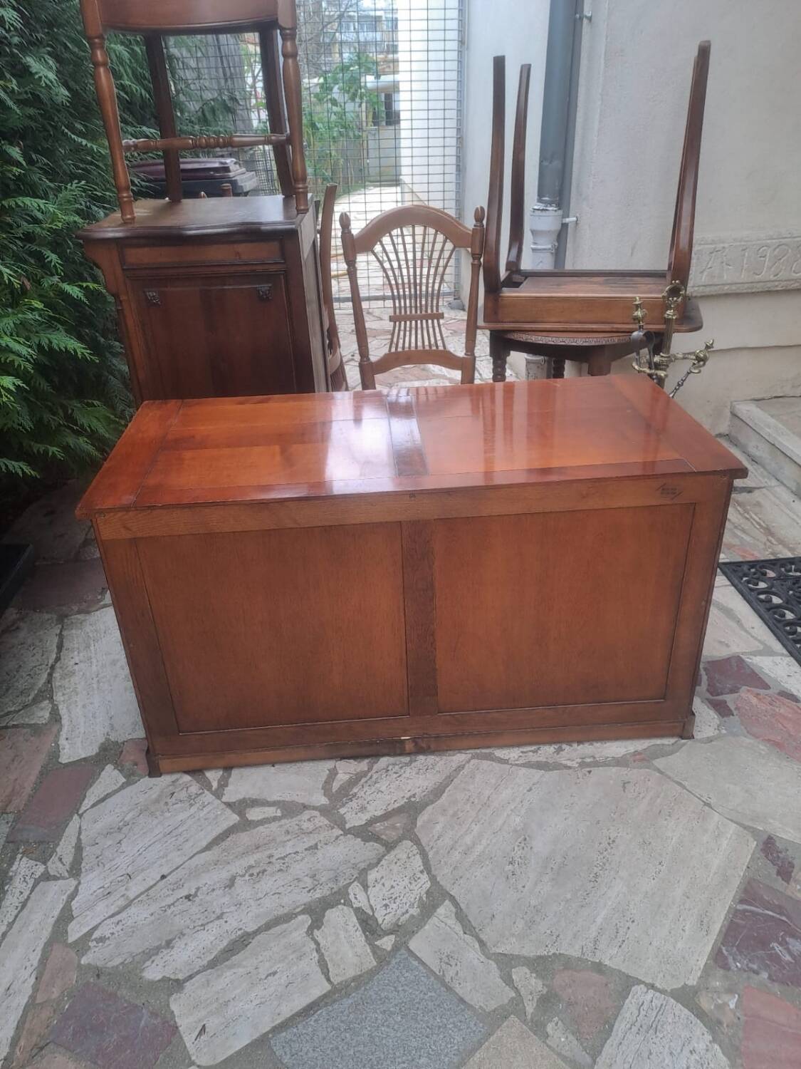 Commode Roche bobois en bois massif patine