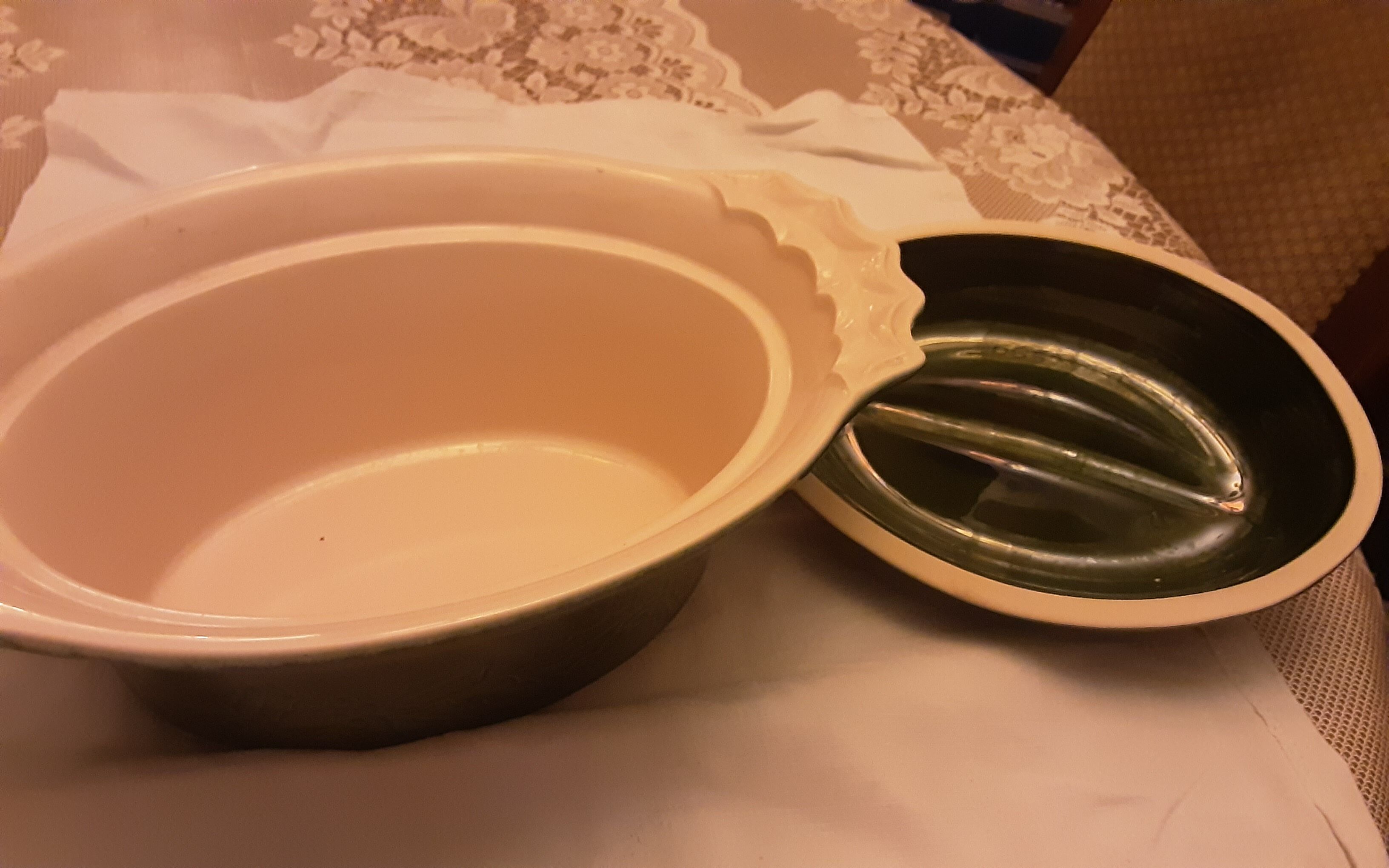 TERRINE EARTHENWARE GREEN BARBOTINE APPOLIA