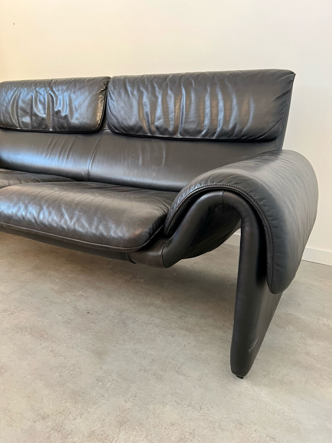 Sofa DESEDE DS-2011 2/3 seater vintage leather design of the 80s