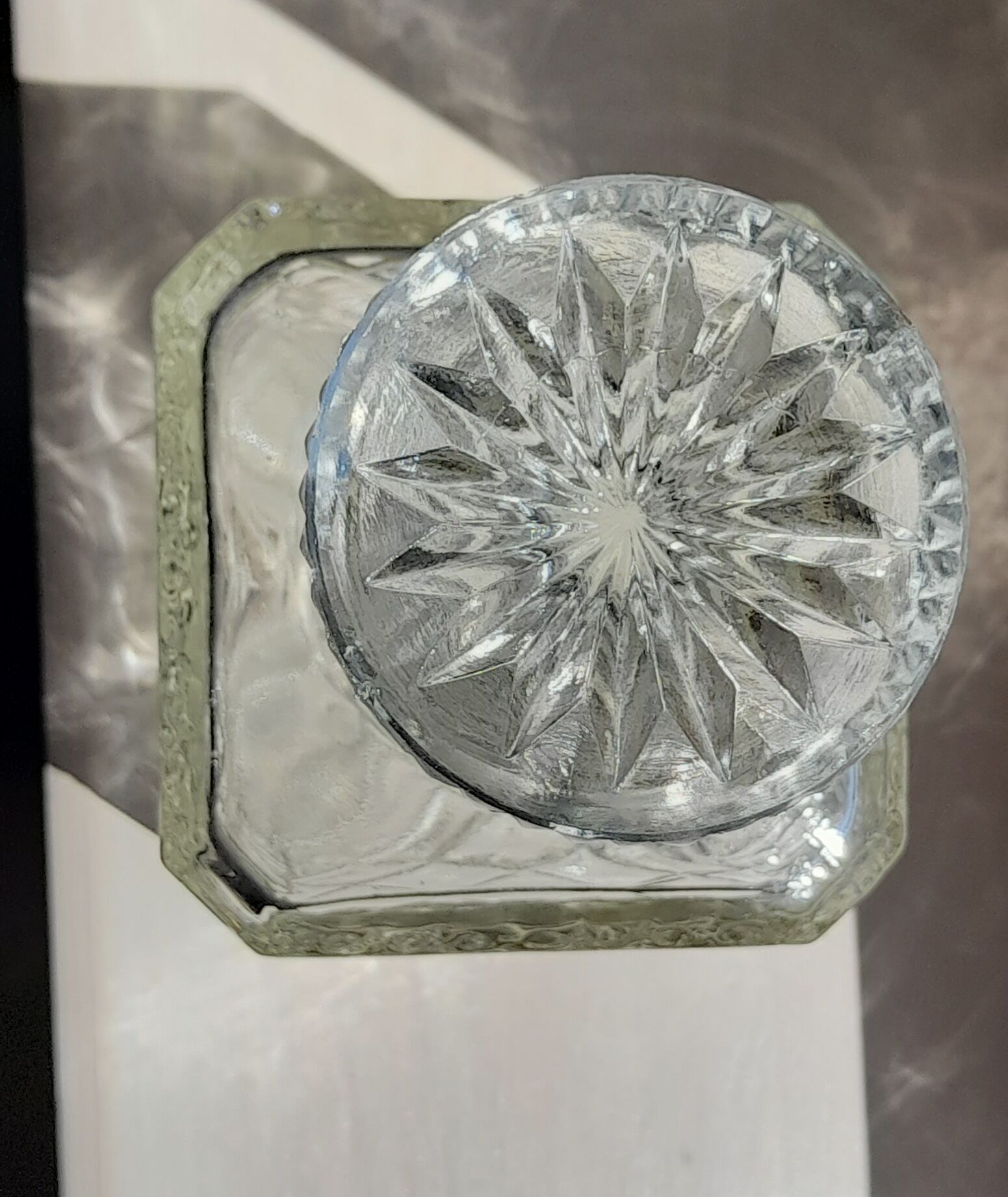Whisky decanter